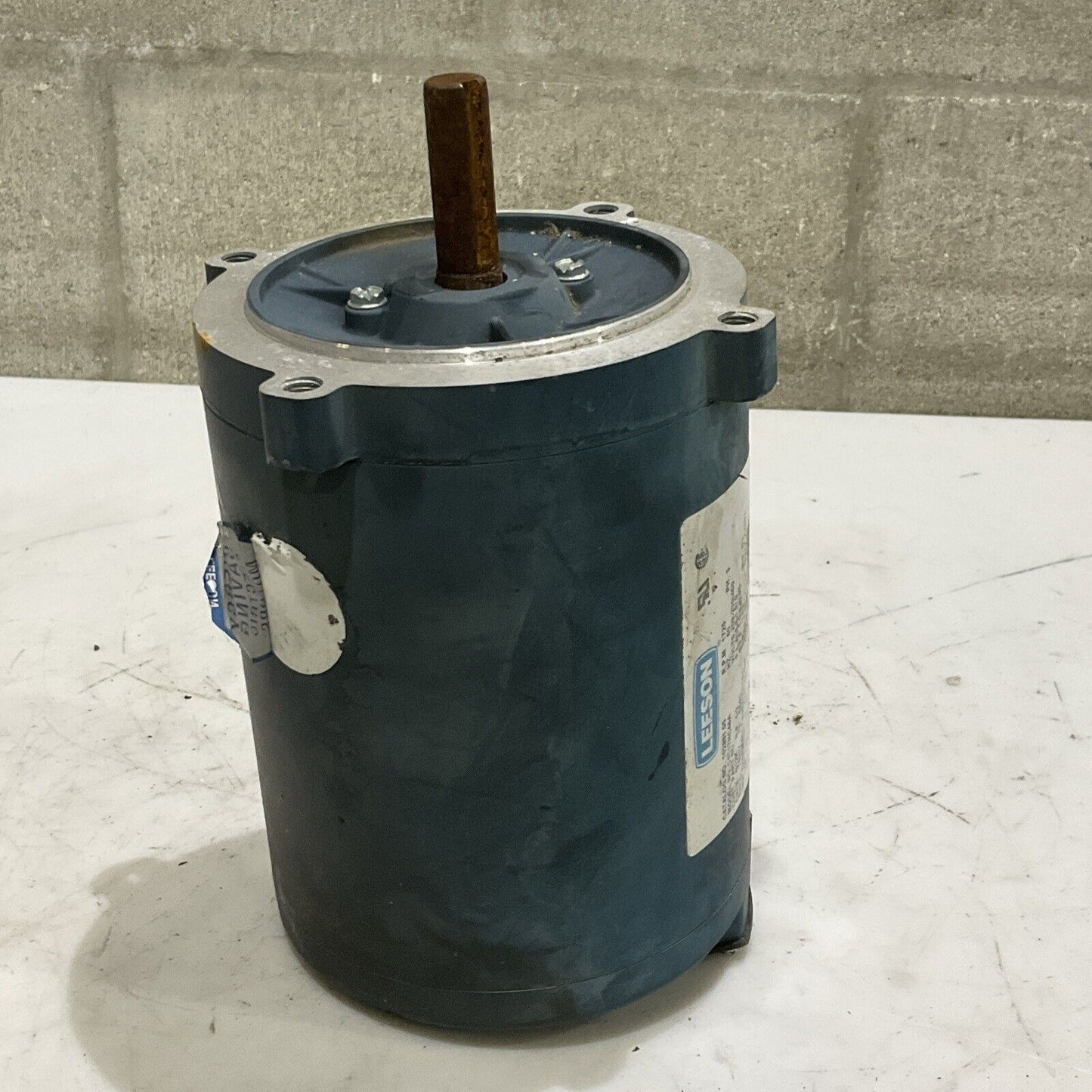 LEESON C4T17NC46A 102861.00 MOTOR 1725 RPM 60HZ PH 3 460 V U4M