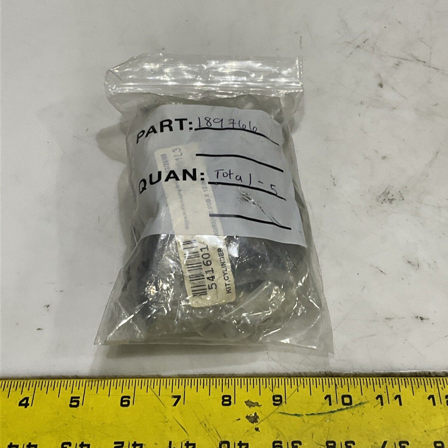 NORGREN 0201L3 541601 2.50B X 12 CYLINDER REPAIR KIT LOT OF 2 U4M