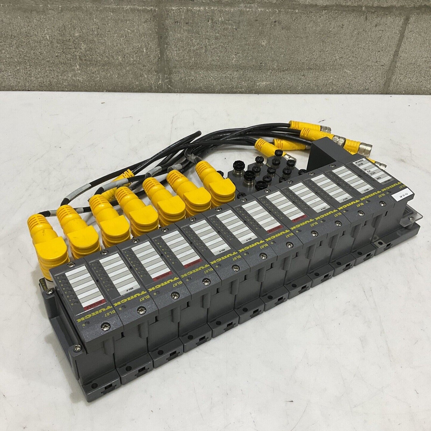 TURCK 165K100 BL67 TW-CO 8DI-P 8DO-0,5A-P BL67-B-4M12-P CANOPEN ASSEMBLY U3S