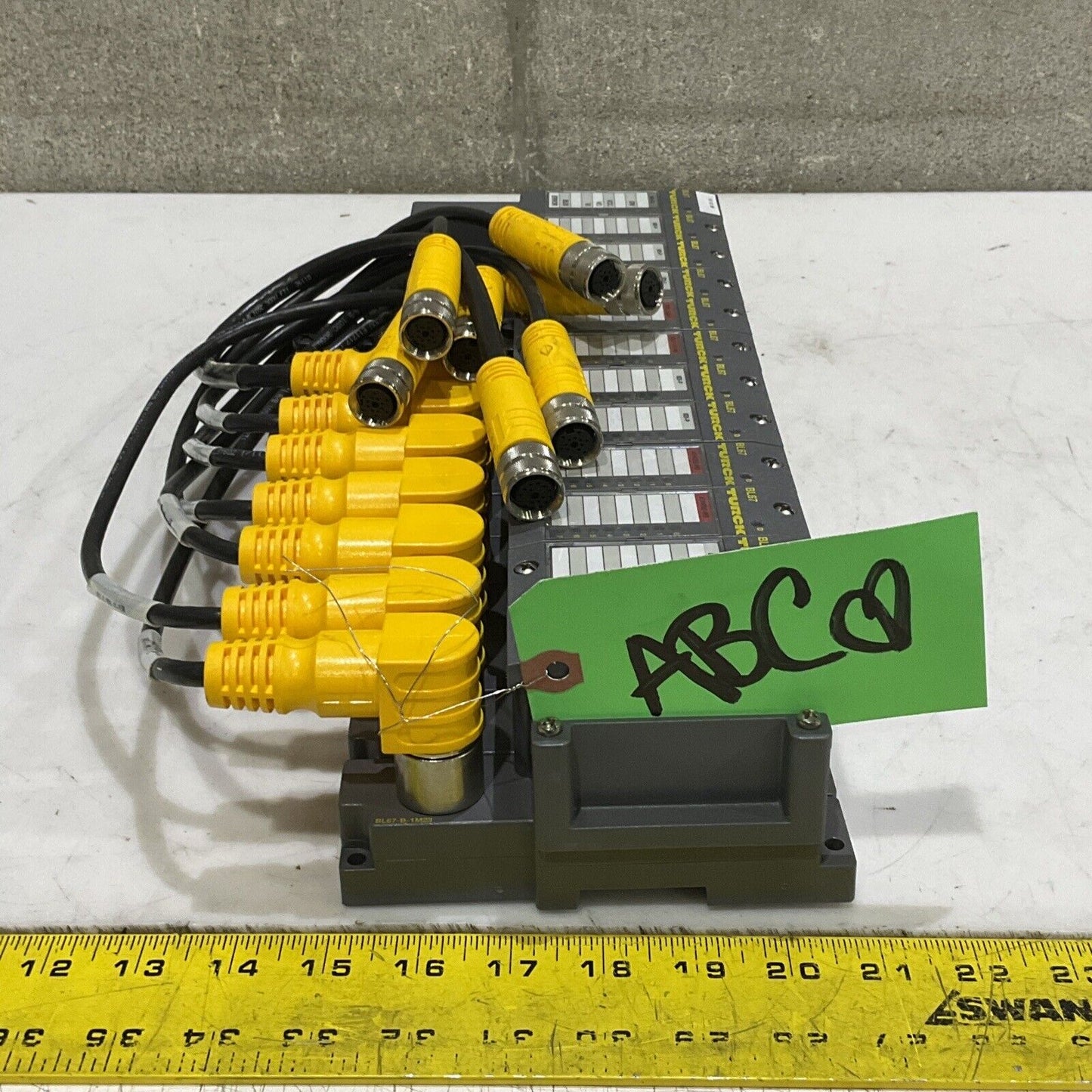 TURCK 165K100 BL67 TW-CO 8DI-P 8DO-0,5A-P BL67-B-4M12-P CANOPEN ASSEMBLY U3S