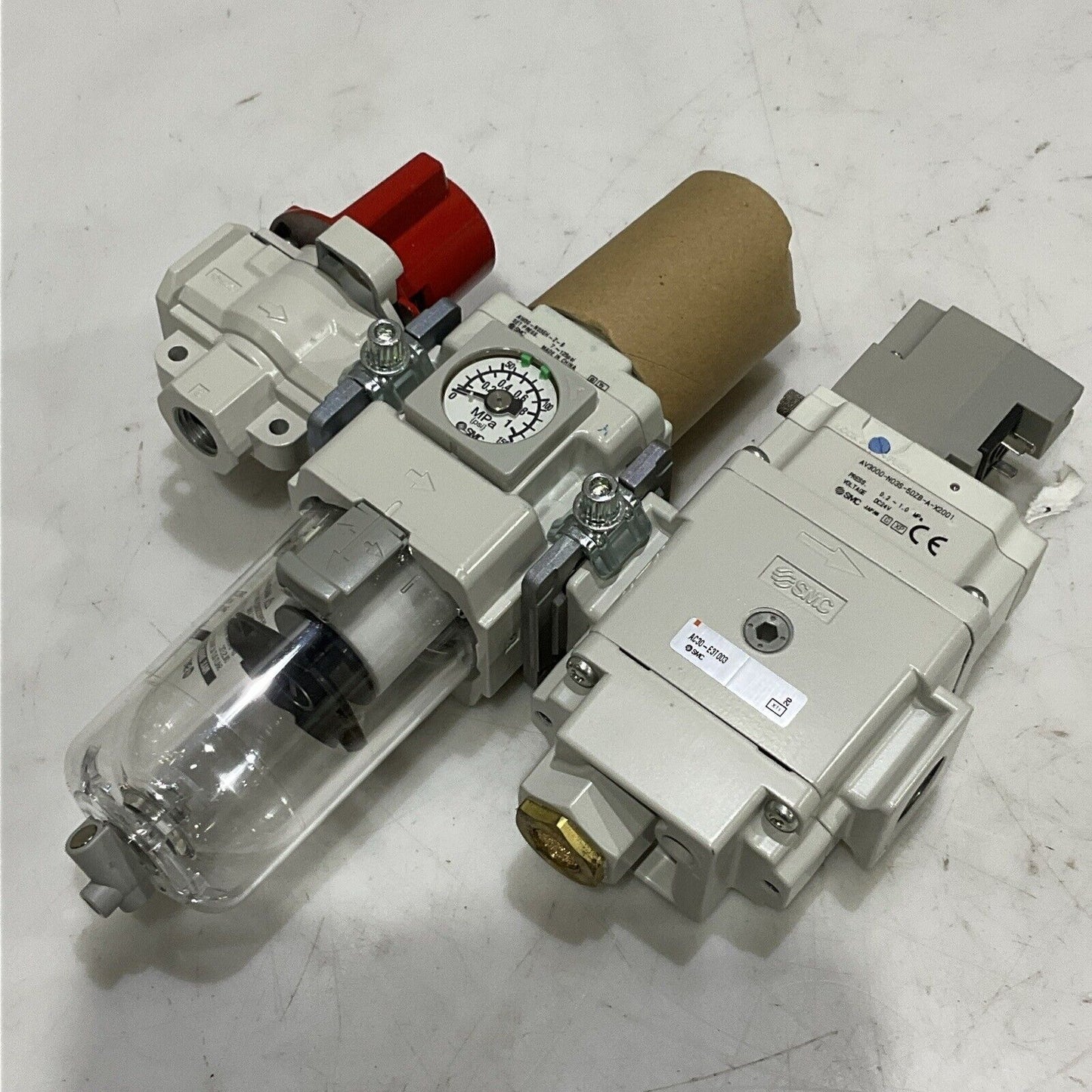 SMC AC30-E3T003 PNEUMATIC PRESSURE REGULATOR U4M