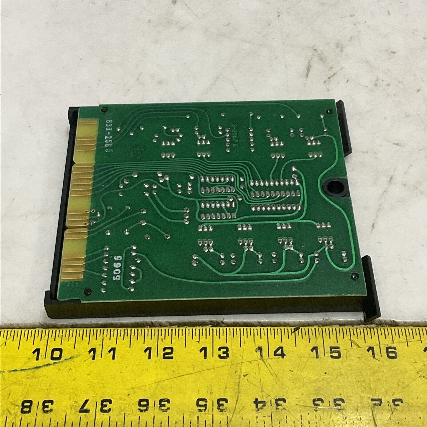 CLEAVER BROOKS 833-2585 FLAME AMPLIFIER MODULE U4M