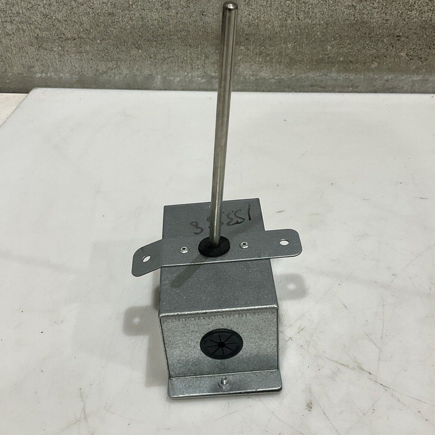 MAMAC SYSTEMS TE-213-B-B-2-2-C-3 TEMPERATURE TRANSDUCER LOT OF 2 U4M