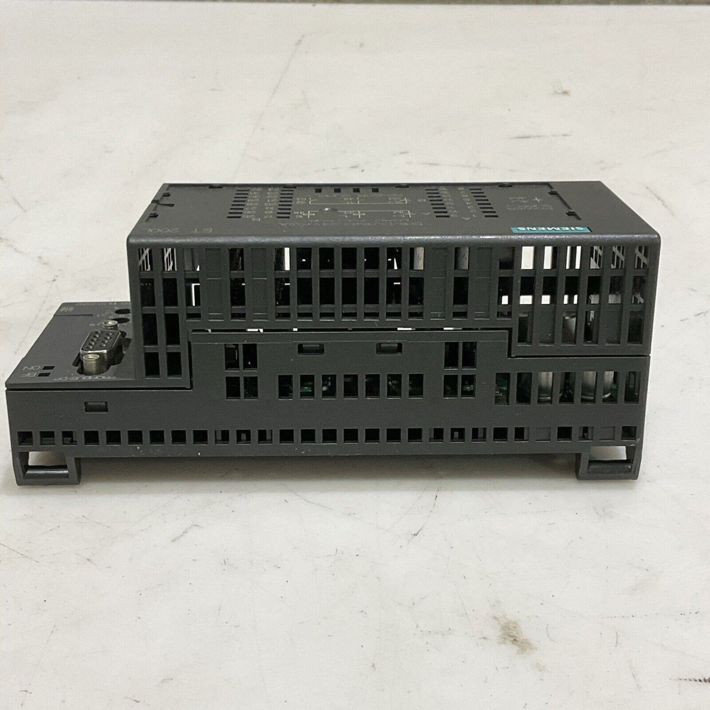 SIEMENS 6ES7 133-1BL01-0XB0 PLC CONTROL MODULE BASE DIGITAL I/O U4M