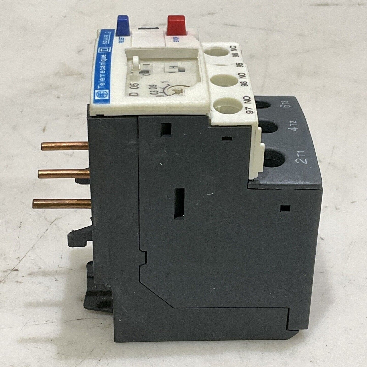 TELEMECANIQUE SQUARE D 0.63-1A MOTOR STARTER CIRCUIT BREAKER 600V U4M