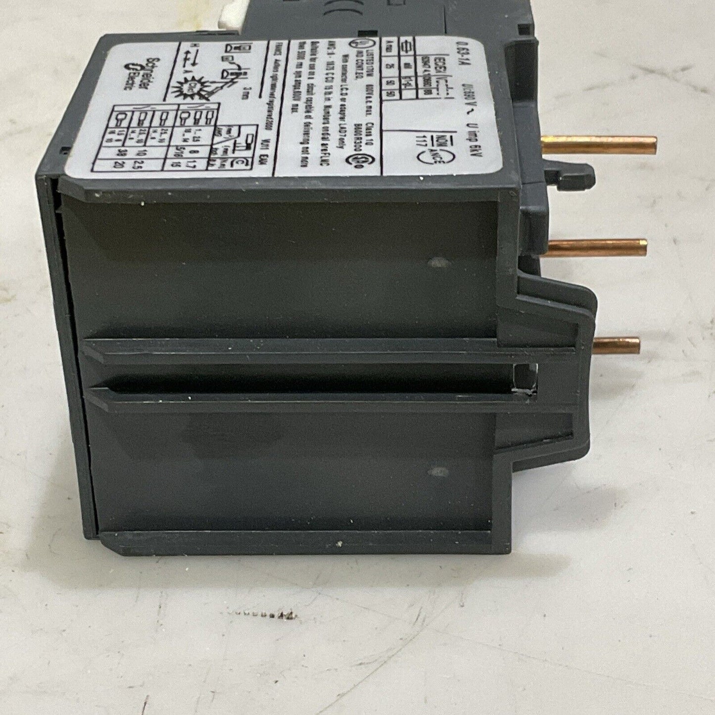 TELEMECANIQUE SQUARE D 0.63-1A MOTOR STARTER CIRCUIT BREAKER 600V U4M