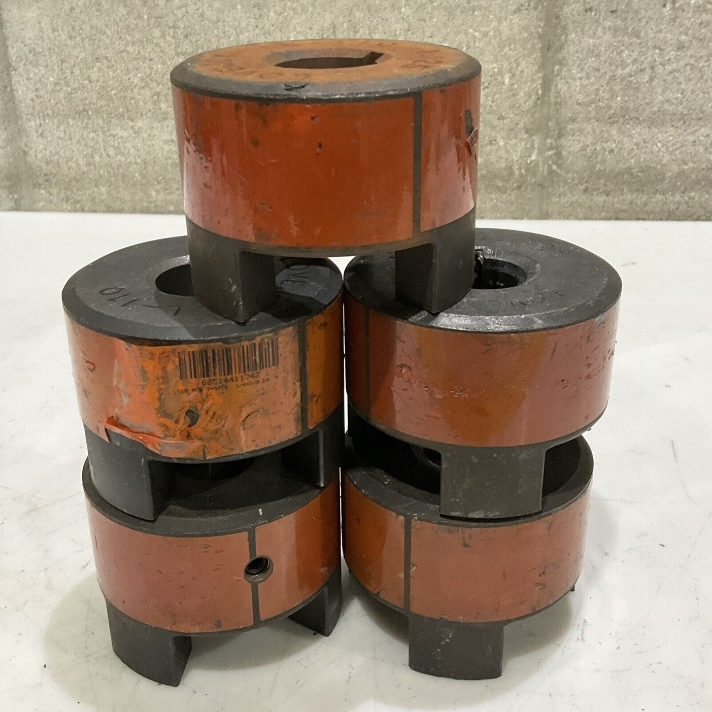 LOVEJOY L-110 COUPLING JAW 1.125 HUB 1-3/16 1/4 X 1/8 KW LOT OF 5 U4M
