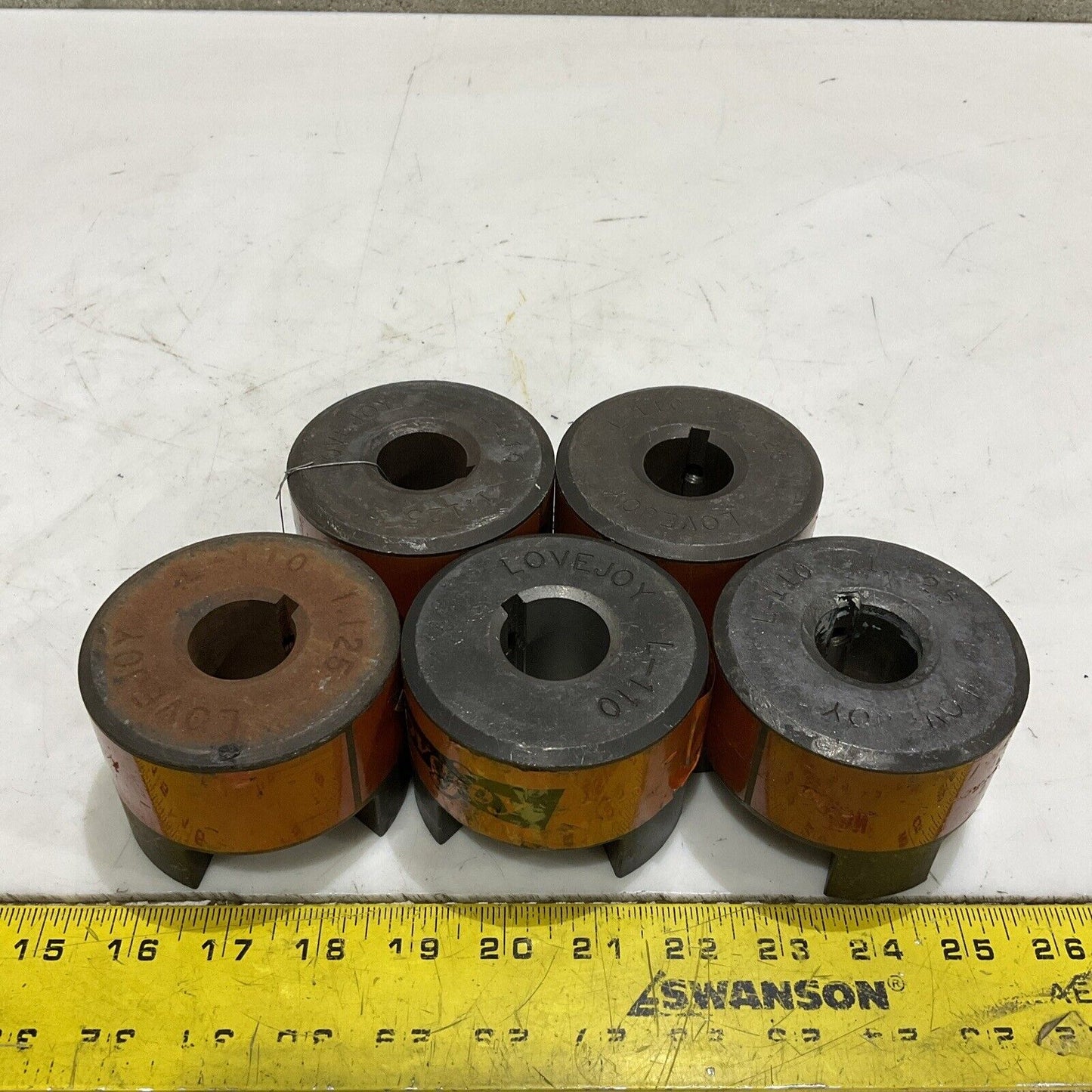LOVEJOY L-110 COUPLING JAW 1.125 HUB 1-3/16 1/4 X 1/8 KW LOT OF 5 U4M