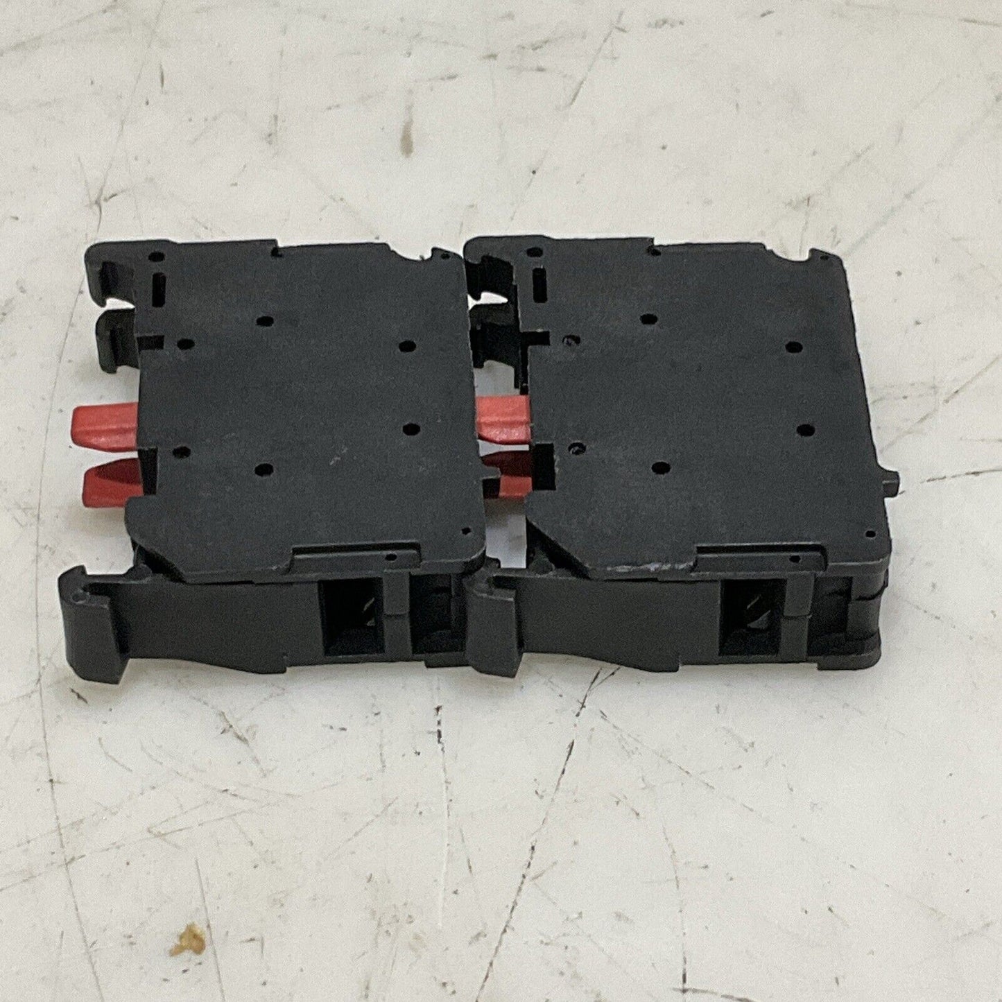 AB ALLEN BRADLEY 800F-X01 SERIES A CONTACT BLOCK 690V 10A LOT OF 2 U4M