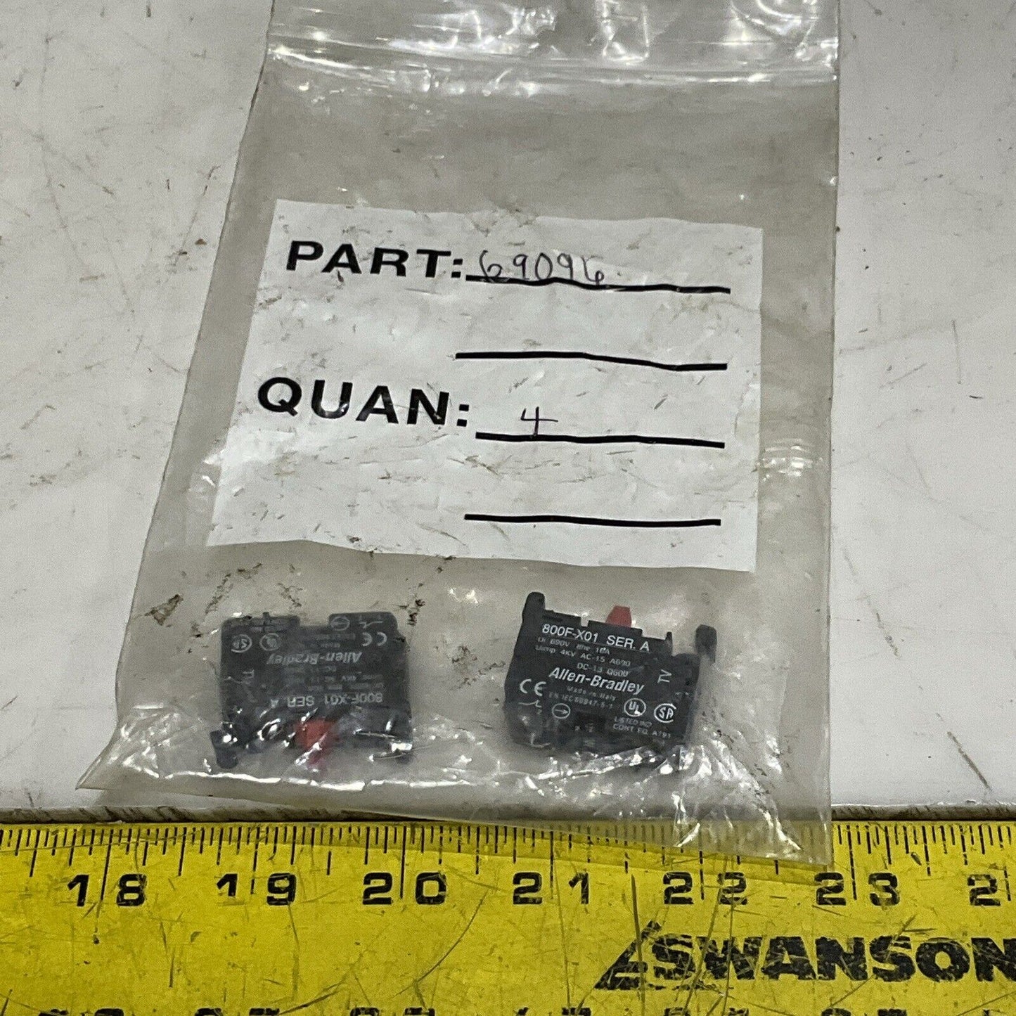 AB ALLEN BRADLEY 800F-X01 SERIES A CONTACT BLOCK 690V 10A LOT OF 2 U4M