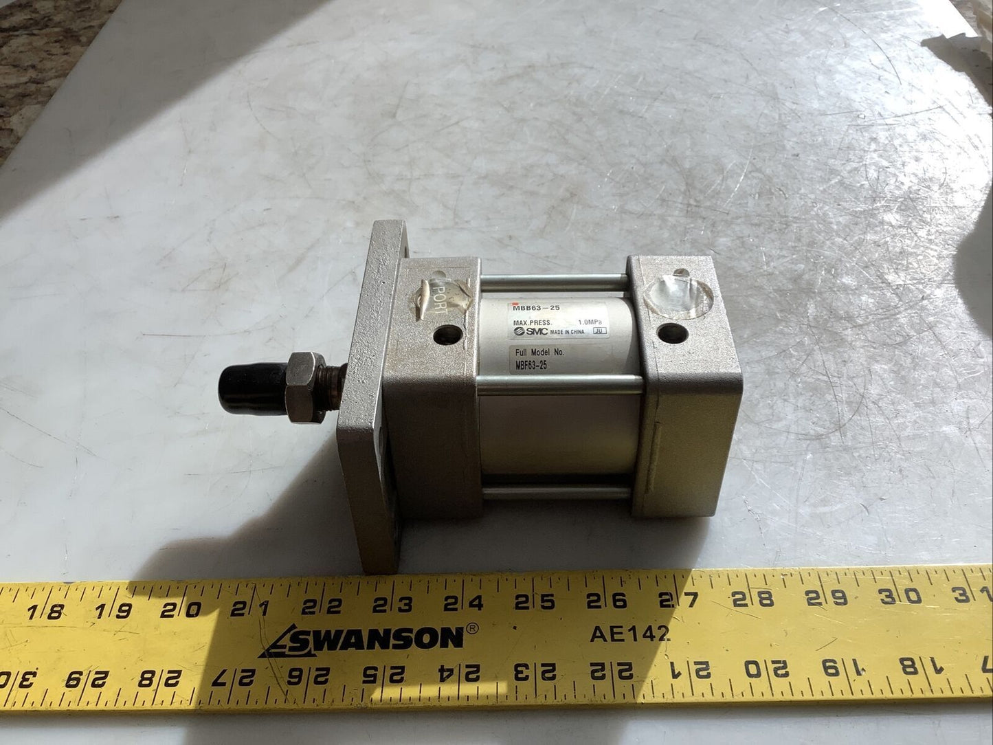 SMC MBB63-25 TIE-ROD CYLINDER HHH