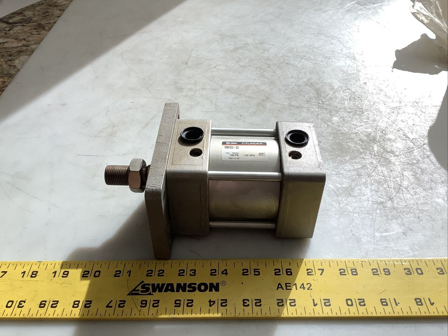 SMC MBF63-25 TIE-ROD CYLINDER HHH