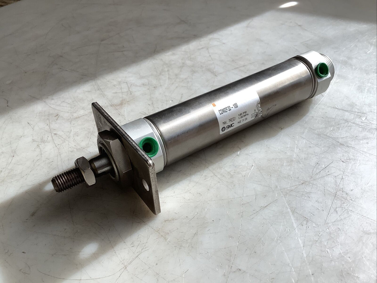 SMC CDM2F32-100 ROUND BODY CYLINDER HHH