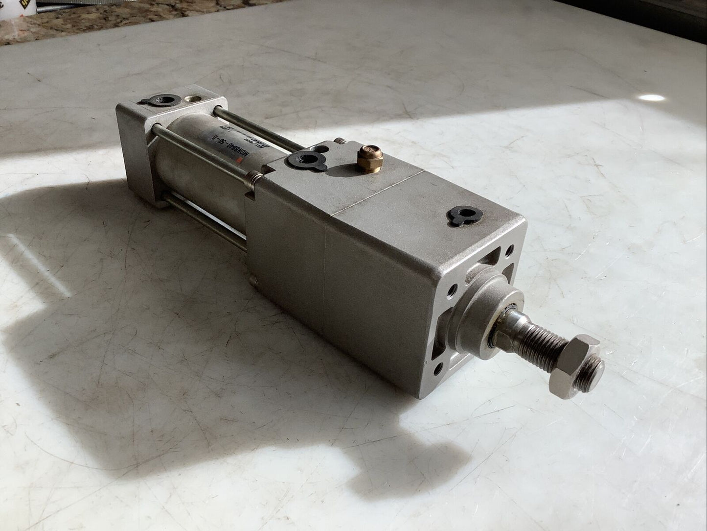 SMC MDNBB40-50-D CYLINDER W/ FINELOCK HHH