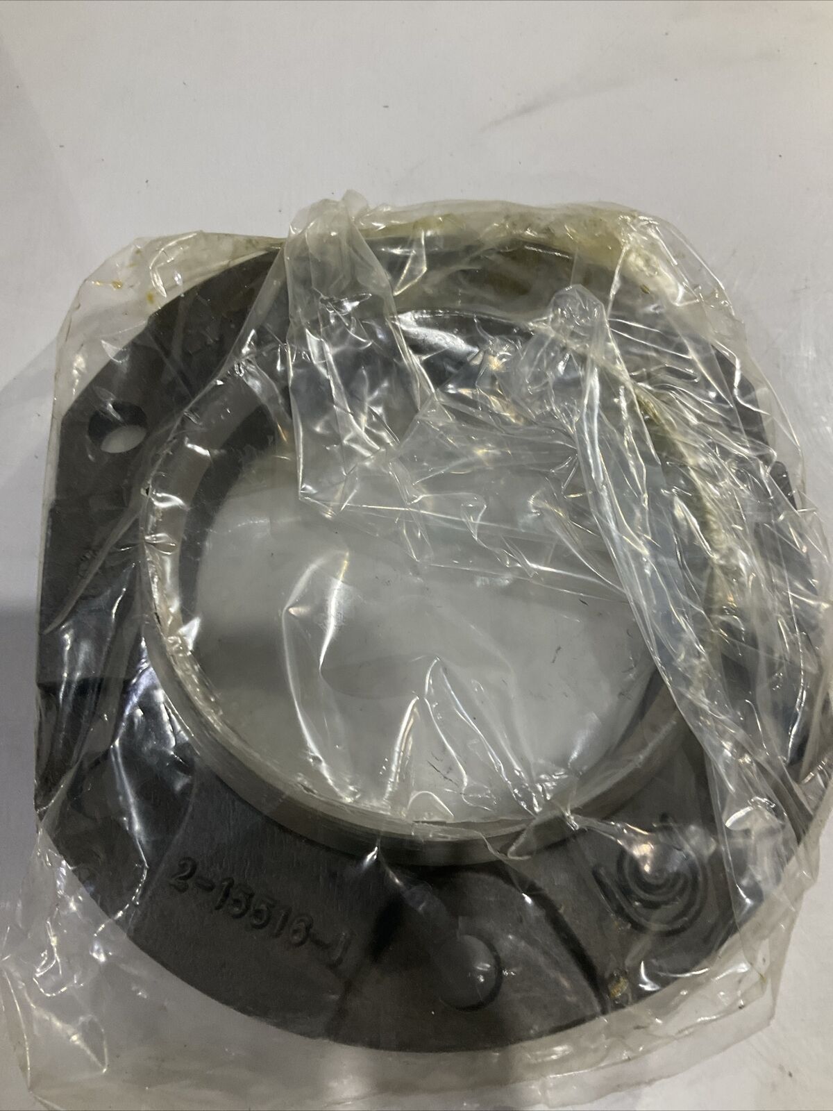 UCC  2-15516-1  GATE  SEAT/RECESSDURITE LOT  OF 5  LOT  OF  5 U4M