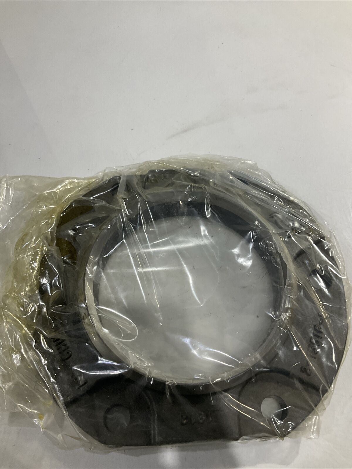 UCC  2-15516-1  GATE  SEAT/RECESSDURITE LOT  OF 5  LOT  OF  5 U4M
