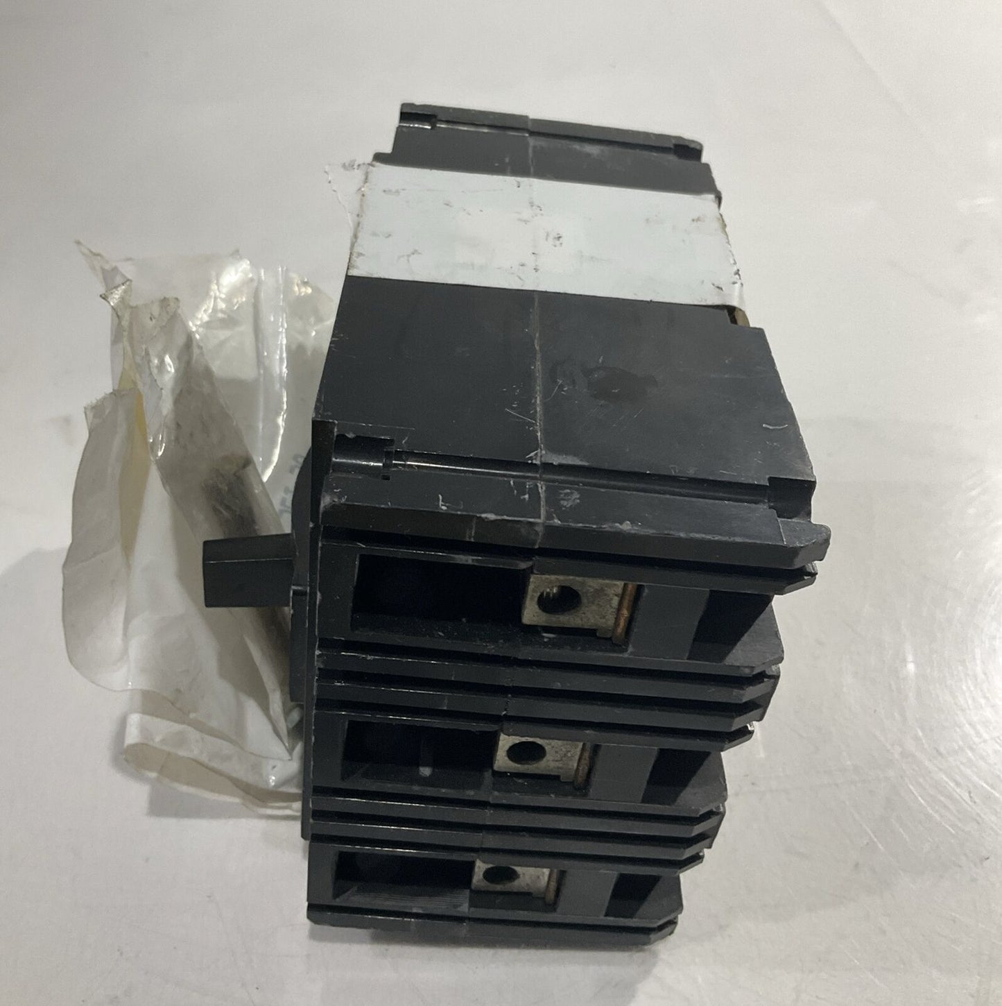 MAG- GARD  FHP360031M ADJUSTABLE  INSTANTANEOUS TRIP  CIRCUIT BREAKER  U4M