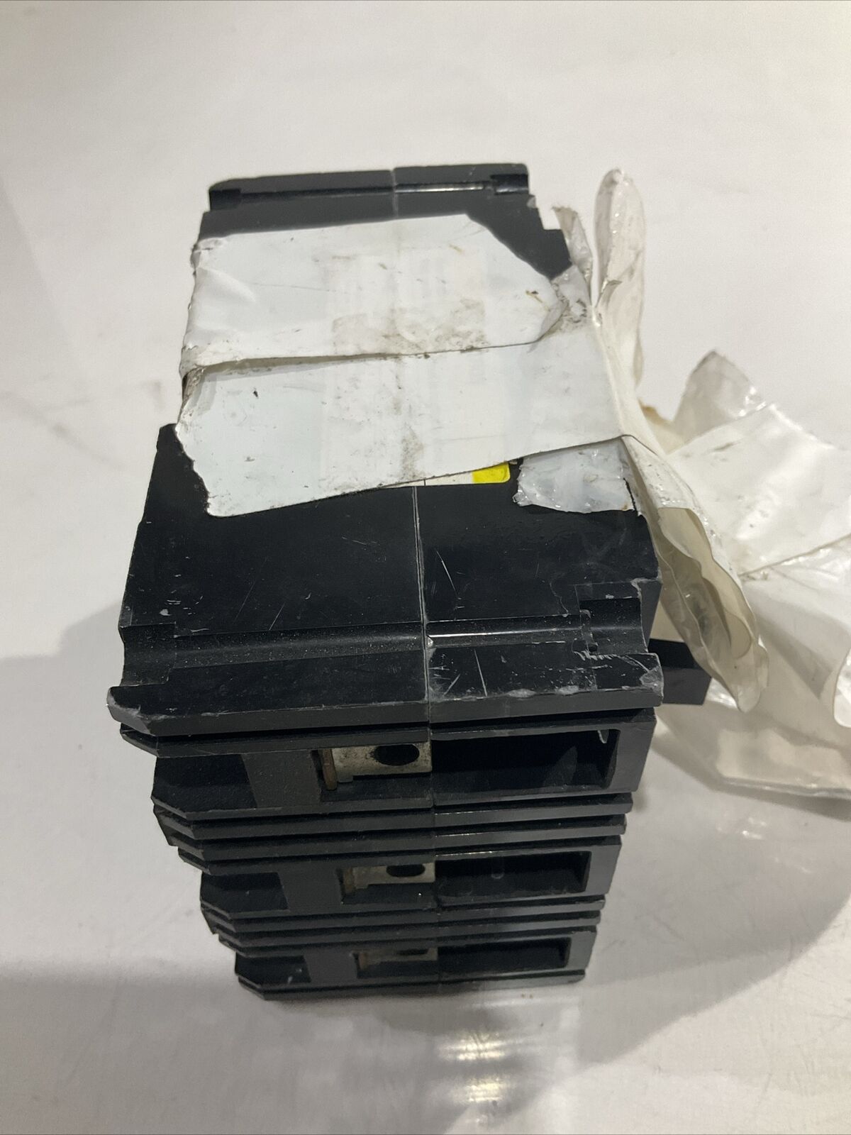 MAG- GARD  FHP360031M ADJUSTABLE  INSTANTANEOUS TRIP  CIRCUIT BREAKER  U4M