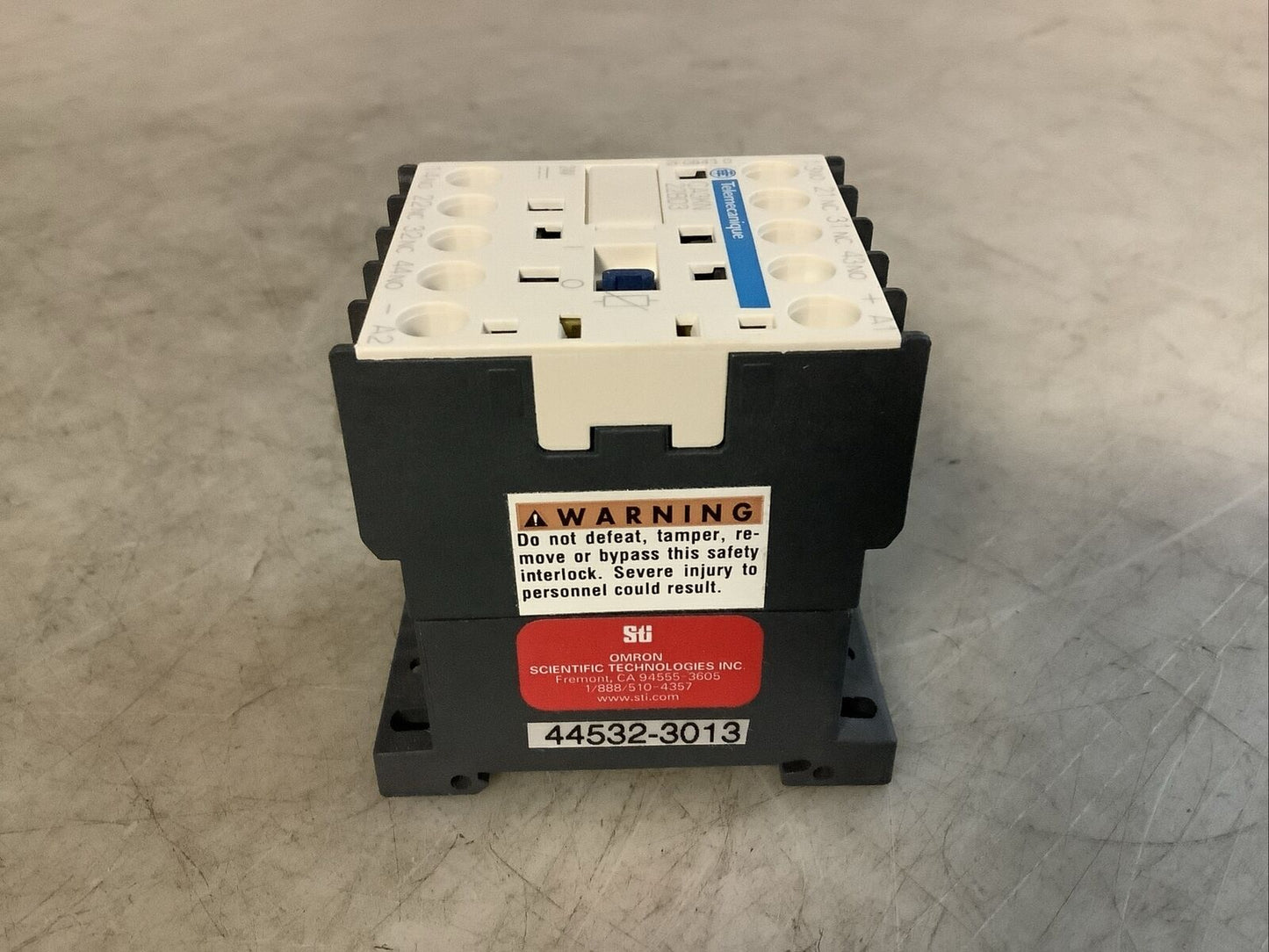 SCHNEIDER ELECTRIC FGR22-24S CA3KN-22BD3 CONTROL RELAY U3S