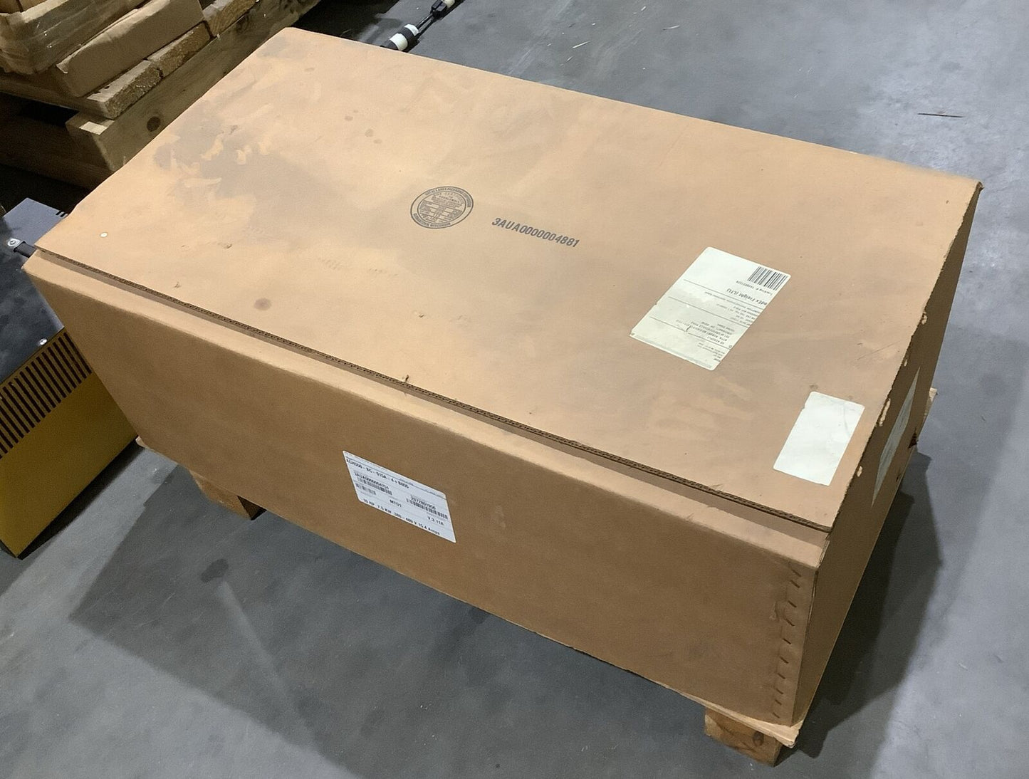 ABB ACH550-BC-015A-4+B055 HVAC DRIVE 10HP 7.5KW 380-480V 15.4A