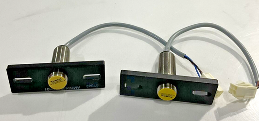 TURCK   162K761H01  INDUCTIVE  SENSOR  10-30VDC/200MA  LOT  OF 2  U3S