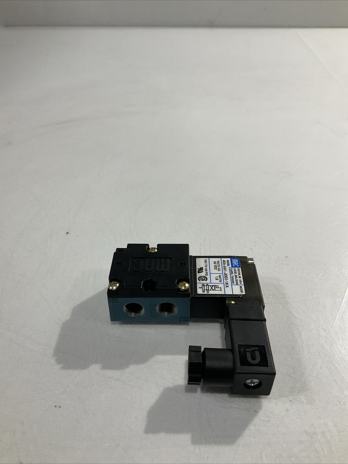 MAC 46A-AA1-JDE0-1KA PNEUMATIC SOLENOID VALVE 24 VDC 1.8 W U3S