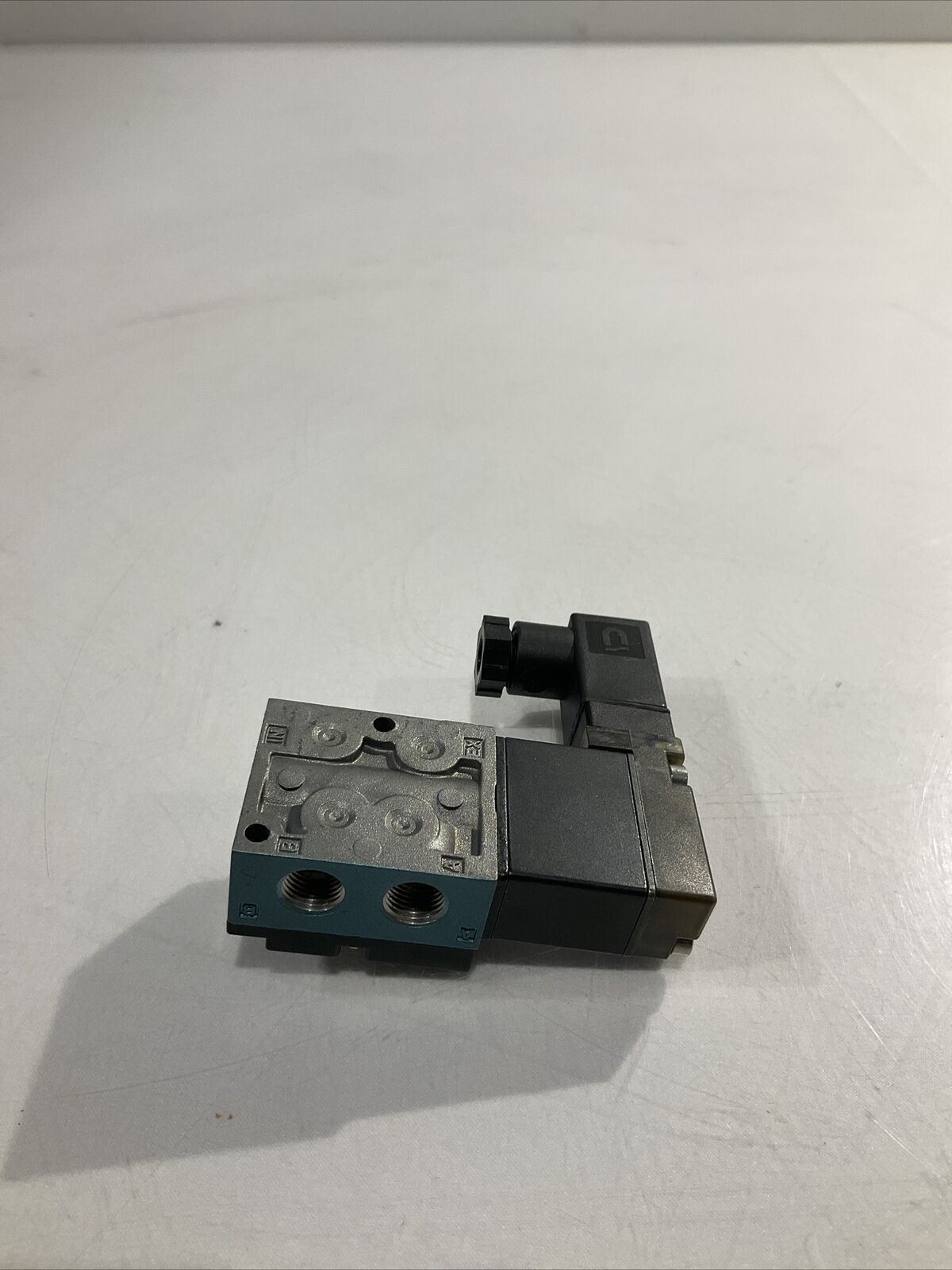 MAC 46A-AA1-JDE0-1KA PNEUMATIC SOLENOID VALVE 24 VDC 1.8 W U3S