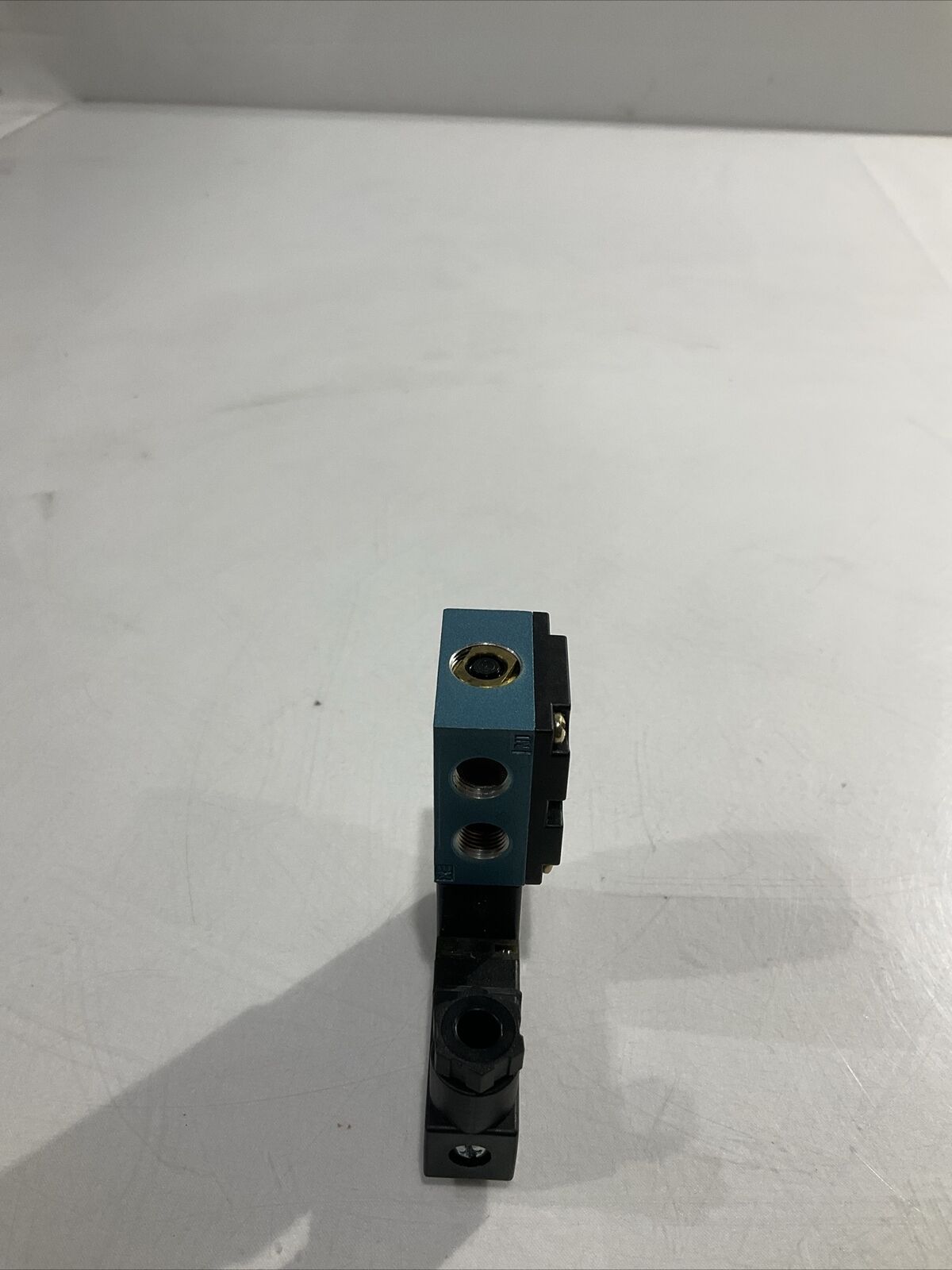 MAC 46A-AA1-JDE0-1KA PNEUMATIC SOLENOID VALVE 24 VDC 1.8 W U3S