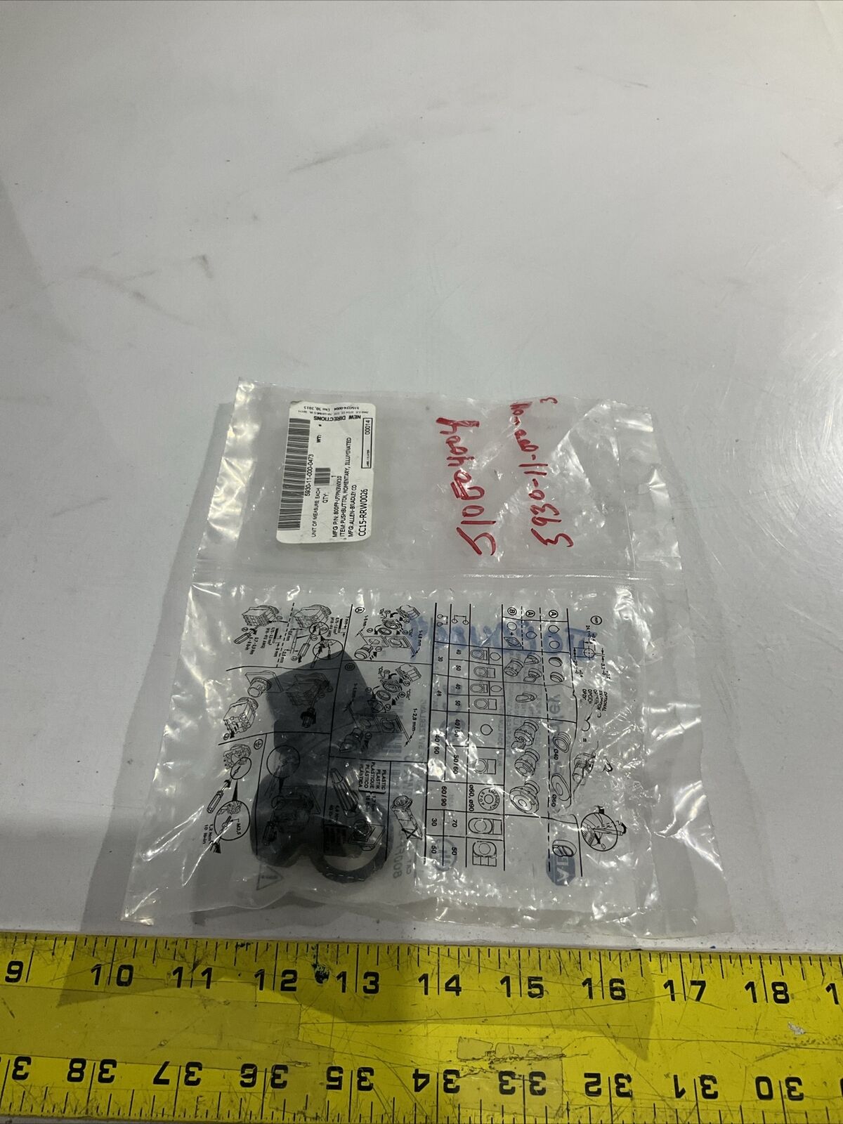 A-B 800FP-LF7PN3WX10 PUSH BUTTON  MOMENTARY  ILLUMINATED  U3S