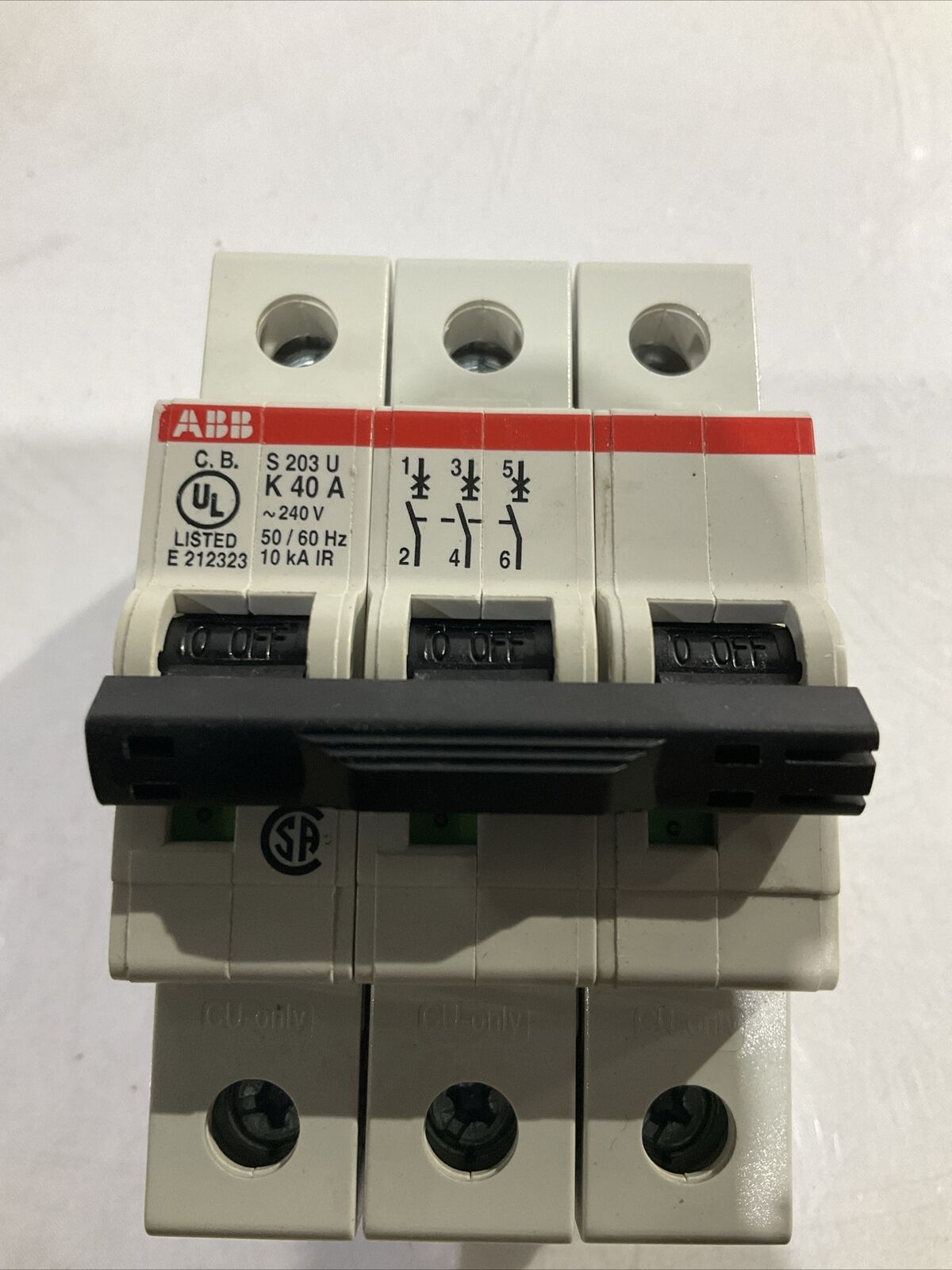 ABB  E212323 3 POLE CIRCUIT BREAKER 40A  240V  U3S