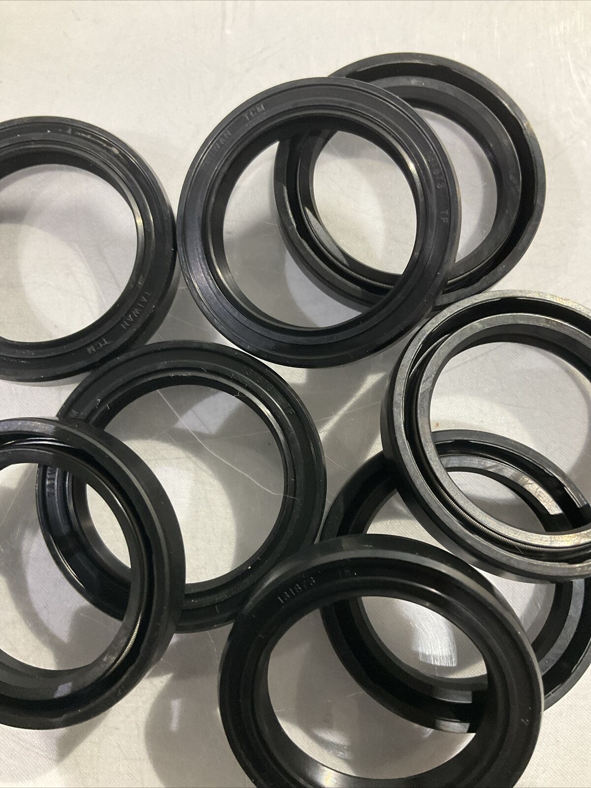 FREUDENBERG  0075004075  RADIAL  SHAFT  SEAL QTY8  U3S