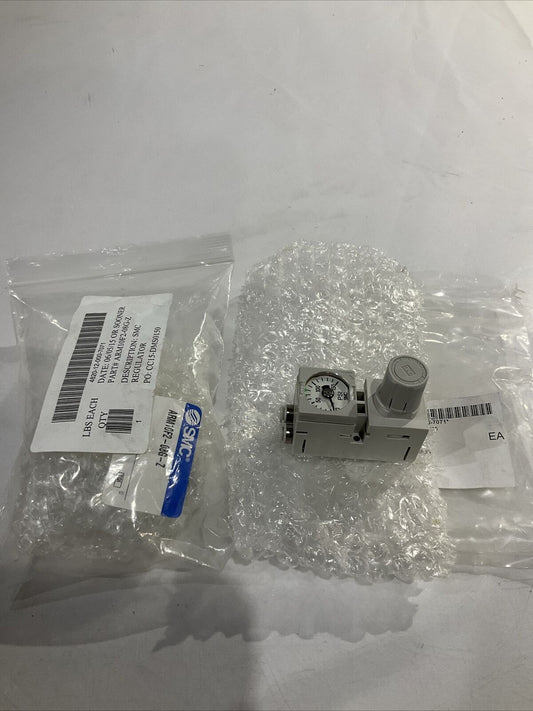 SMC ARM10F2-08G-Z  SMC AIR  MANIFOLD  REGULATOR   7-100PSI LOT OF 2 U3S