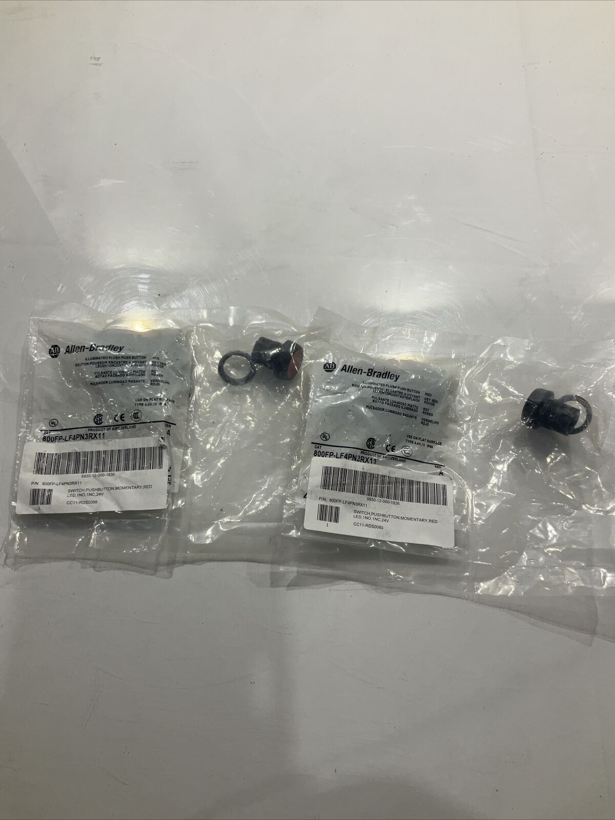 A-B ALLEN-BRADLEY  800FP-LF4PN3RX11 SWITCH,PUSHBUTTON,MOMENTARY, LOT OF 2 U3S