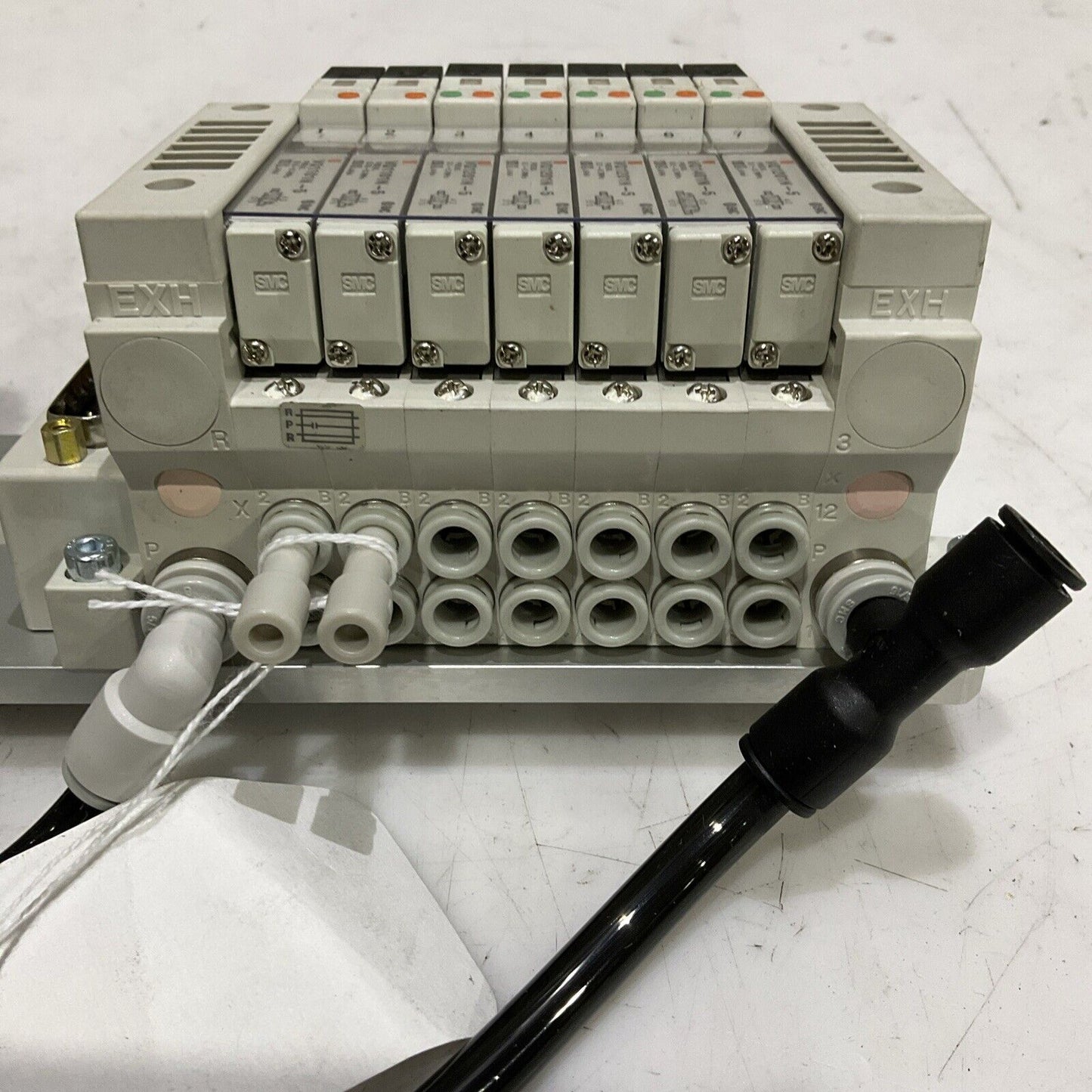 SMC VQ1201N-5 ARM10F2-08G-Z ARM10F0-005-Z PNEUMATIC MANIFOLD U3S