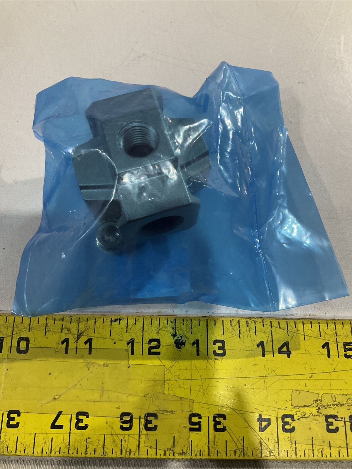 SMC  Y34-N02  VACUUM  REGULATOR   U3S