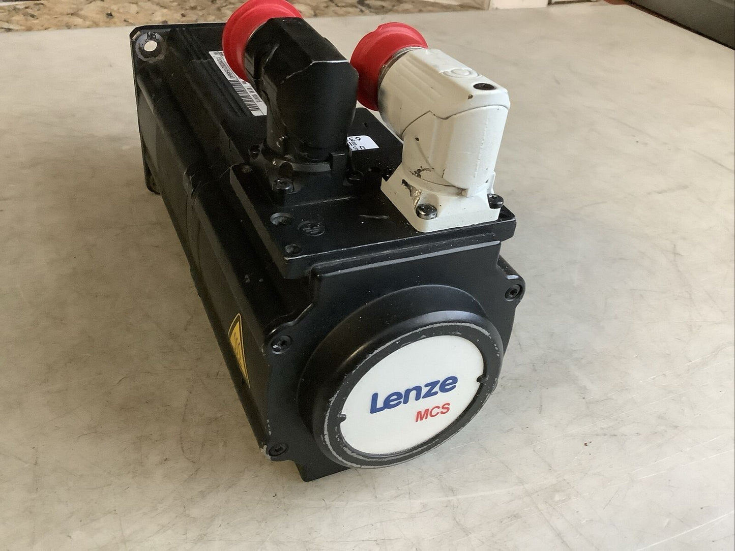 LENZE MSC 09F38LRS0P1-A14N-ST5S00N-R0SU 13260352 SERVO MOTOR U3S