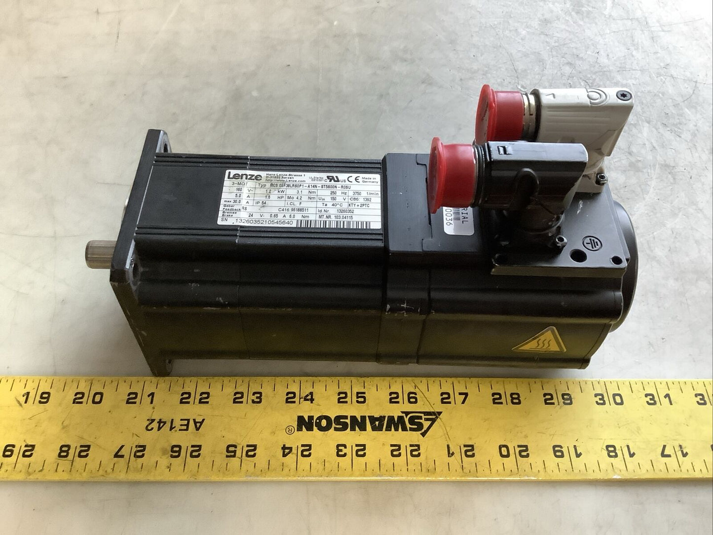 LENZE MSC 09F38LRS0P1-A14N-ST5S00N-R0SU 13260352 SERVO MOTOR U3S