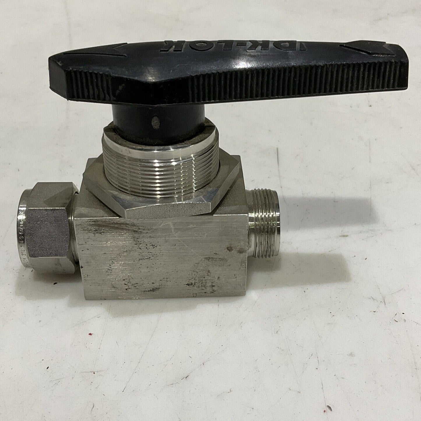DK-LOK V82D-D-12T-S BALL VALVE 2500PSIG G7T