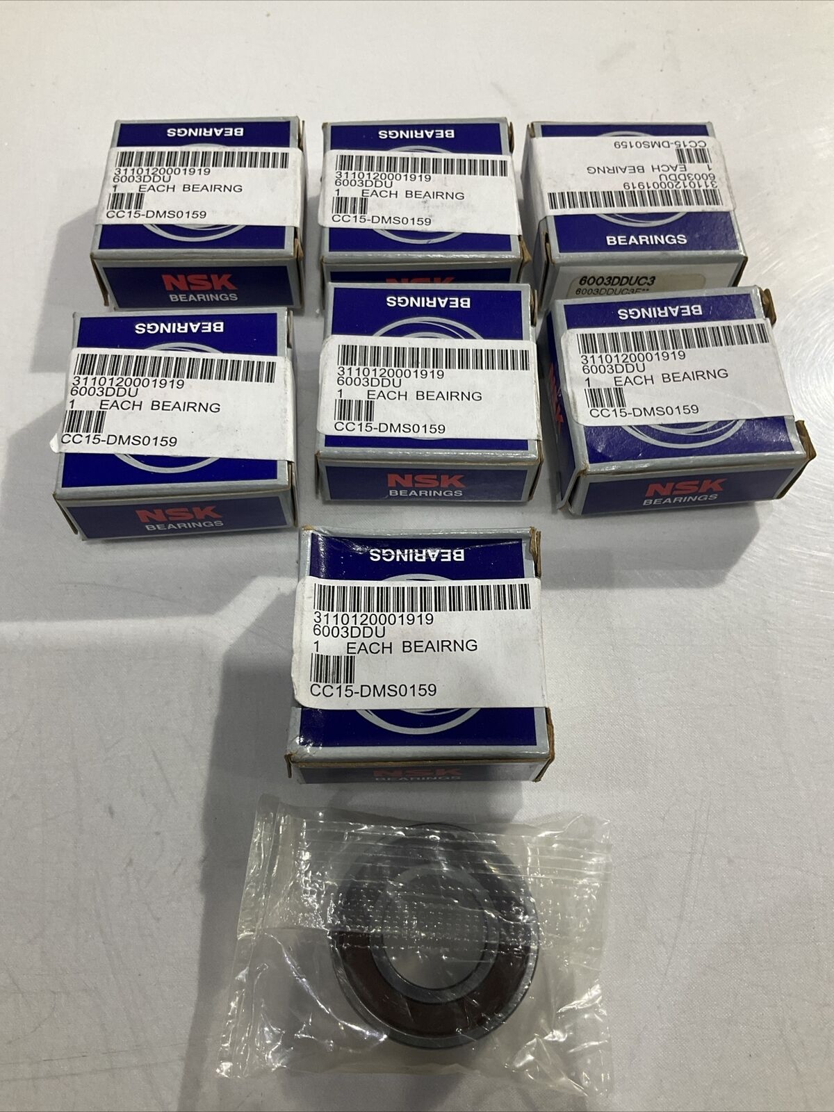 NSK 6003DDU GROOVE BALL BEARING RUBBER SEALED  LOT OF 7 U3S