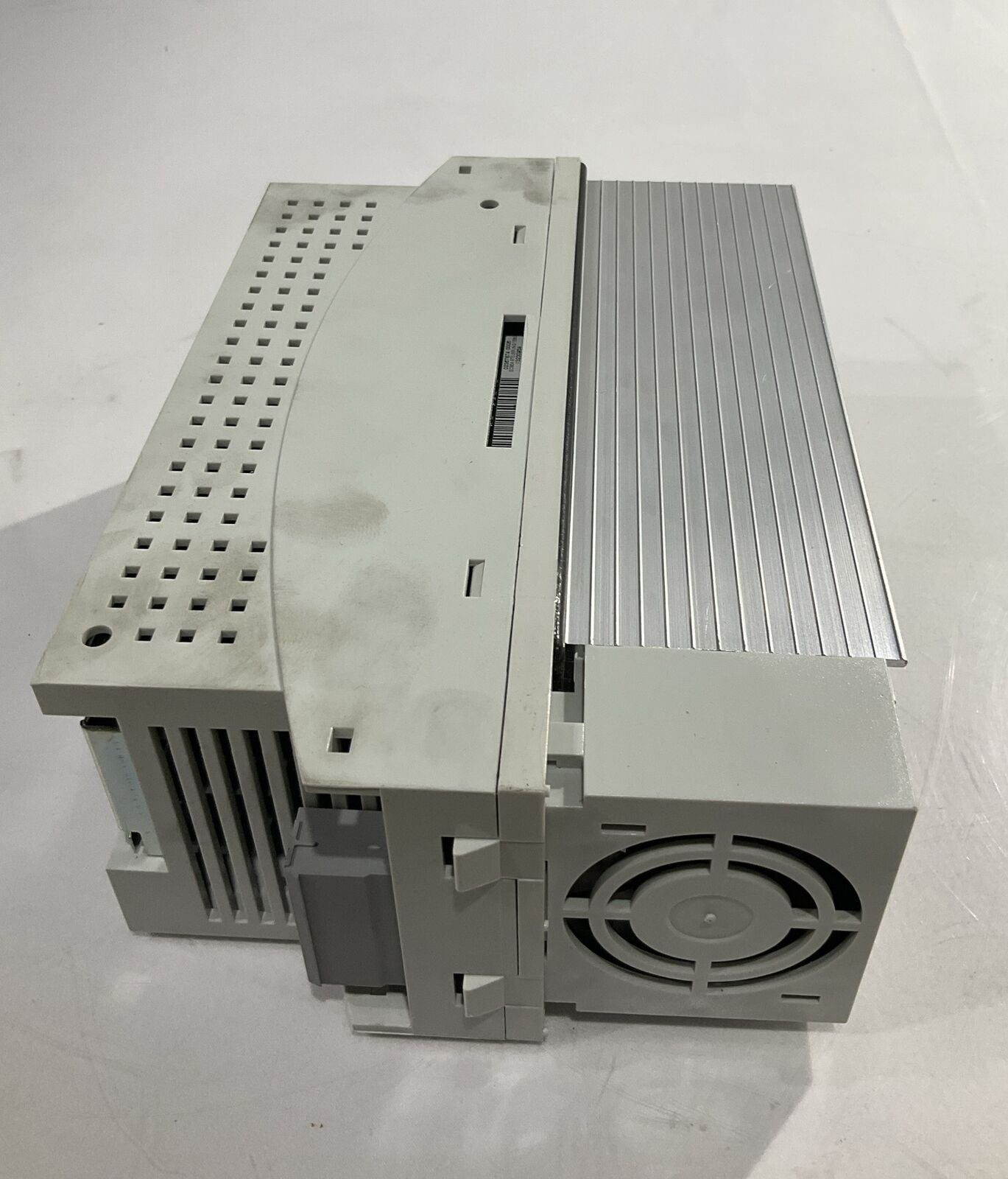 LENZE ECSEA016C4B SERVO DRIVE MOTOR CONTROLLER INVERTER U3S