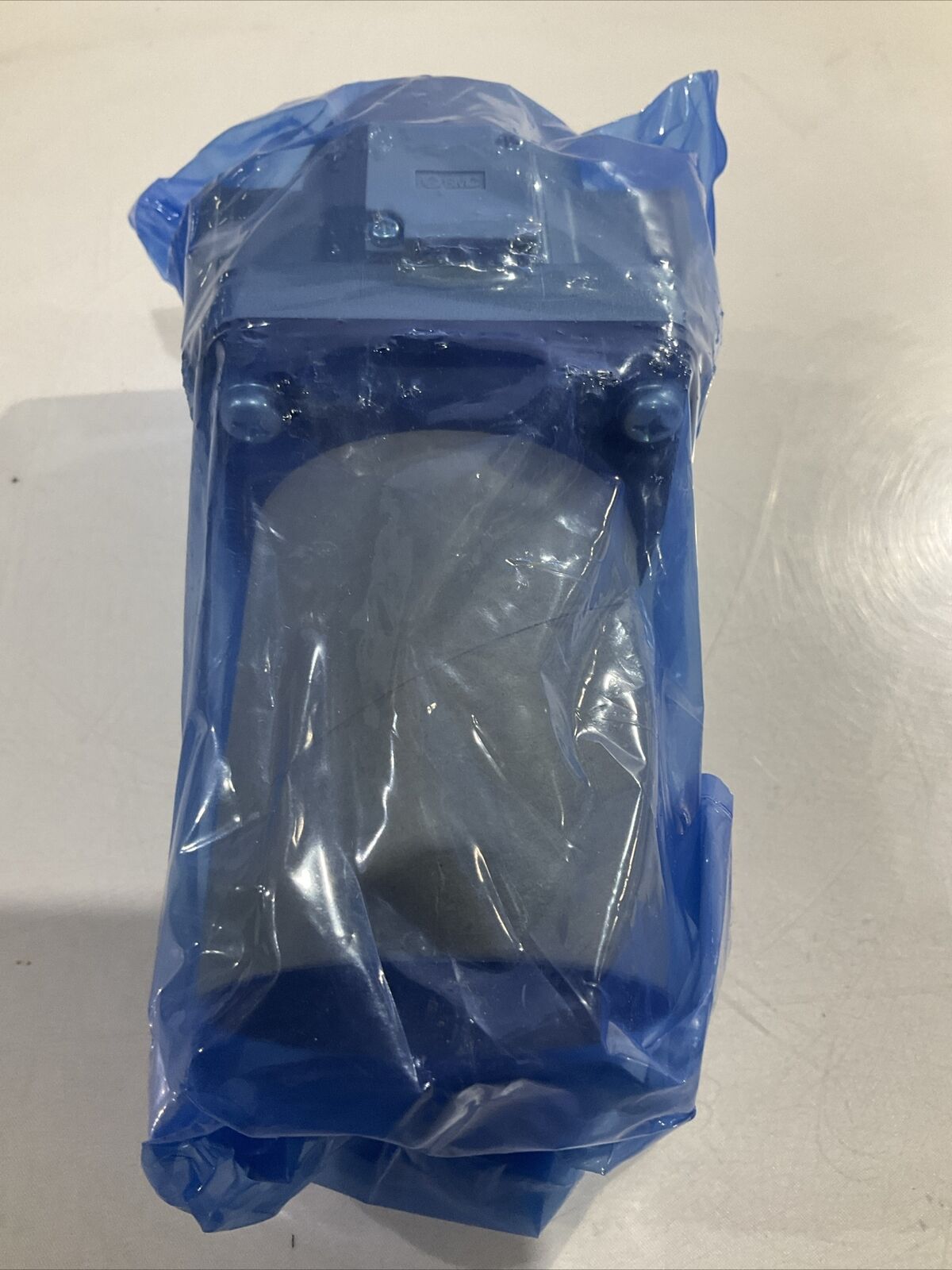 SMC AR50-N06BG-Z. MODULAR  REGULATOR   LOT  OF  2  U3S