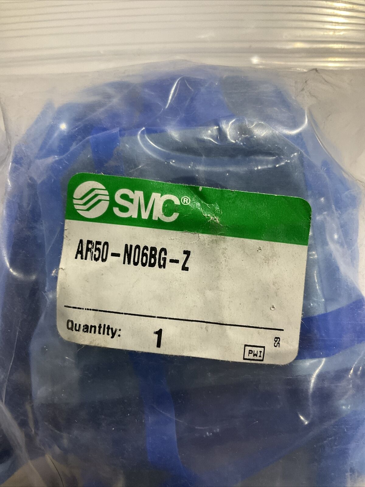 SMC AR50-N06BG-Z. MODULAR  REGULATOR   LOT  OF  2  U3S