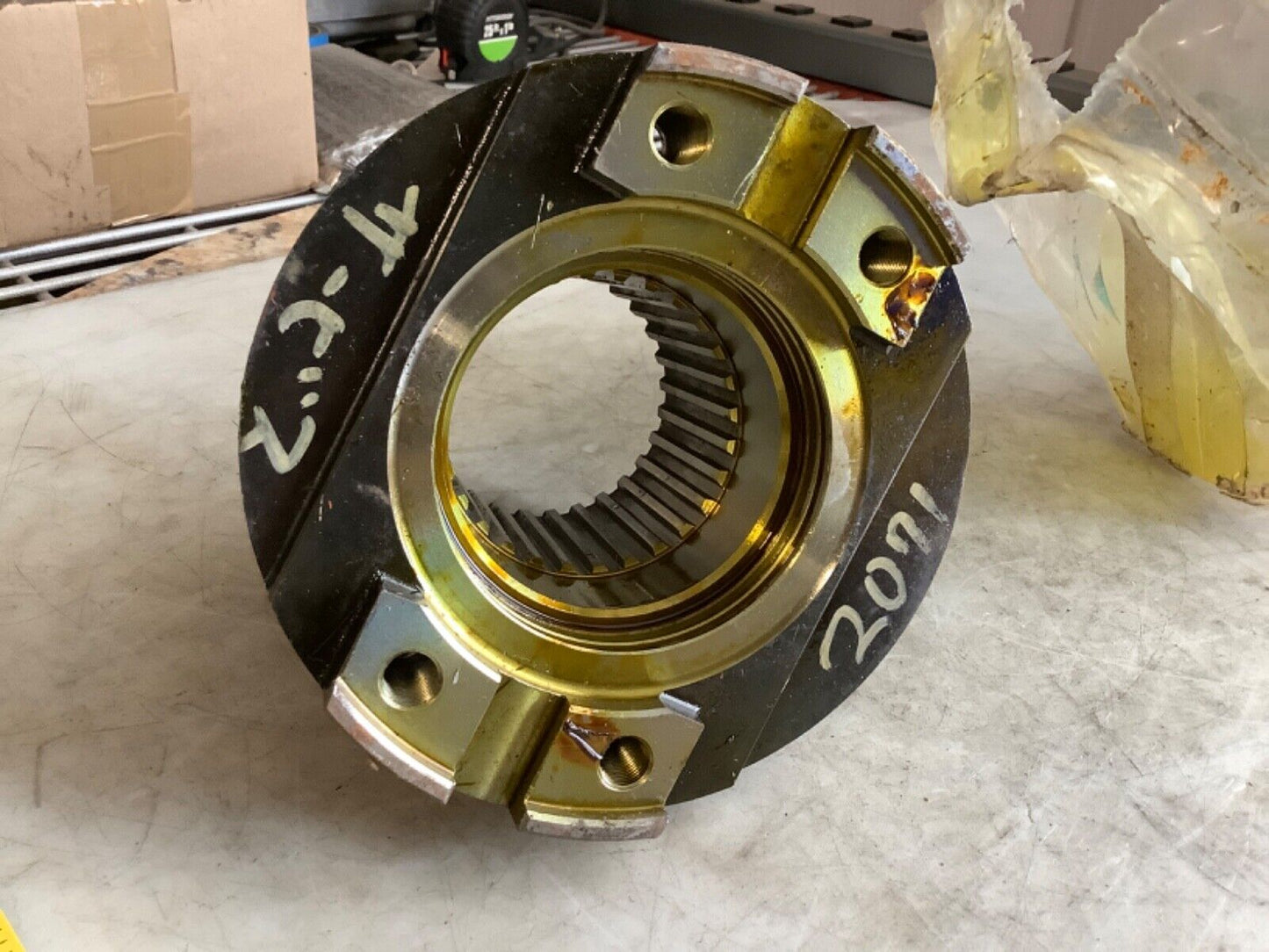 KAWASAKI 44621-20710 FLANGE YOKE 222