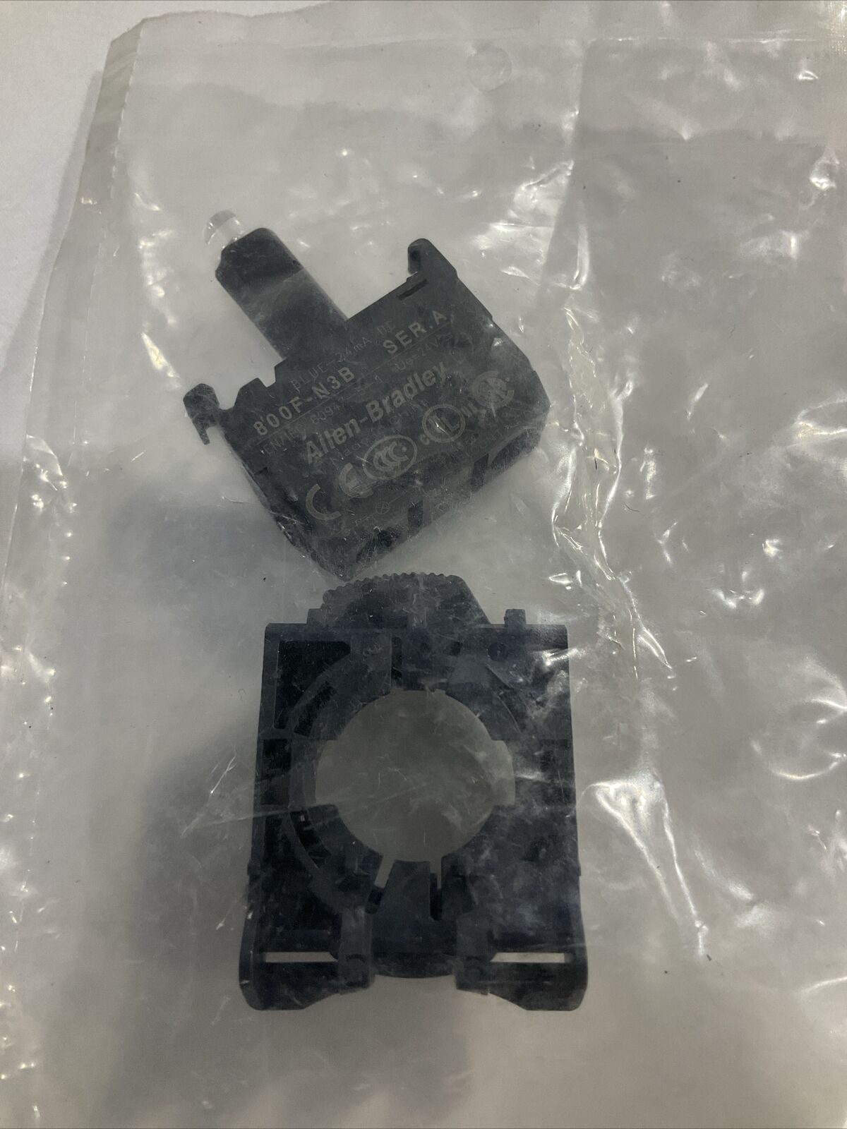 ALLEN BRADLEY 800FP-P6PN3B  PILOT  LIGHT , BLUE  FLUSH  LED  24VDC U3S