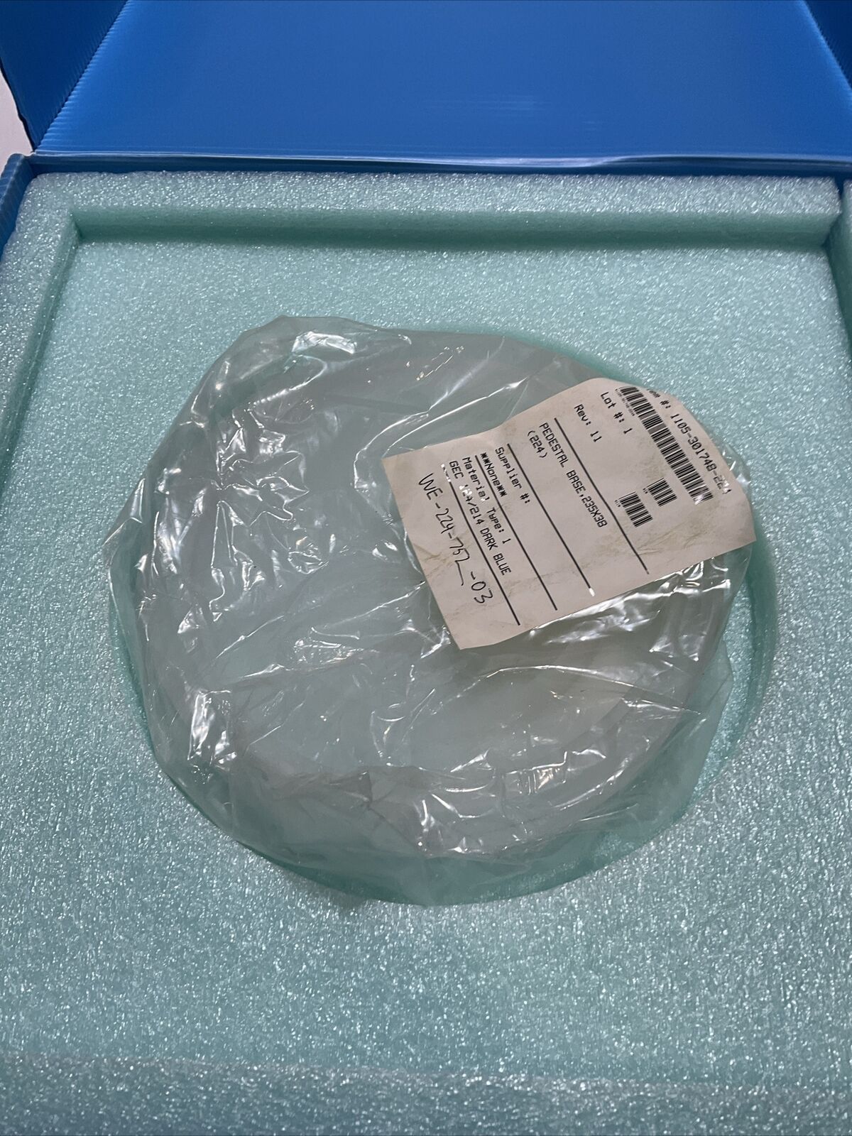 APPLIED MATERIALS AMAT WE-224-752-03 PEDESTAL BASE  235X38 SEMICONDUCTOR U3S