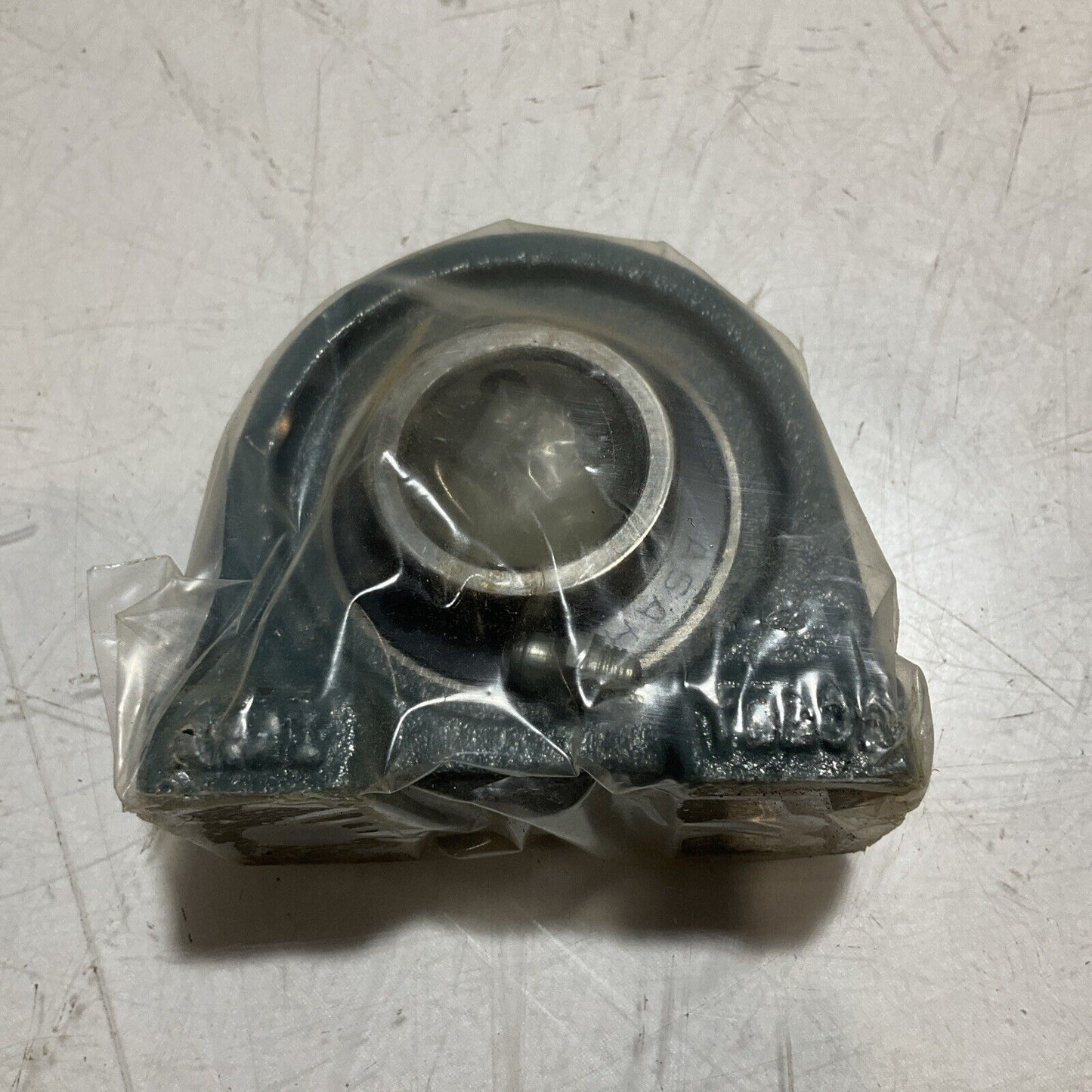 AMI UCTB205 BEARINGS LOCKS LOT OF  2 RN6