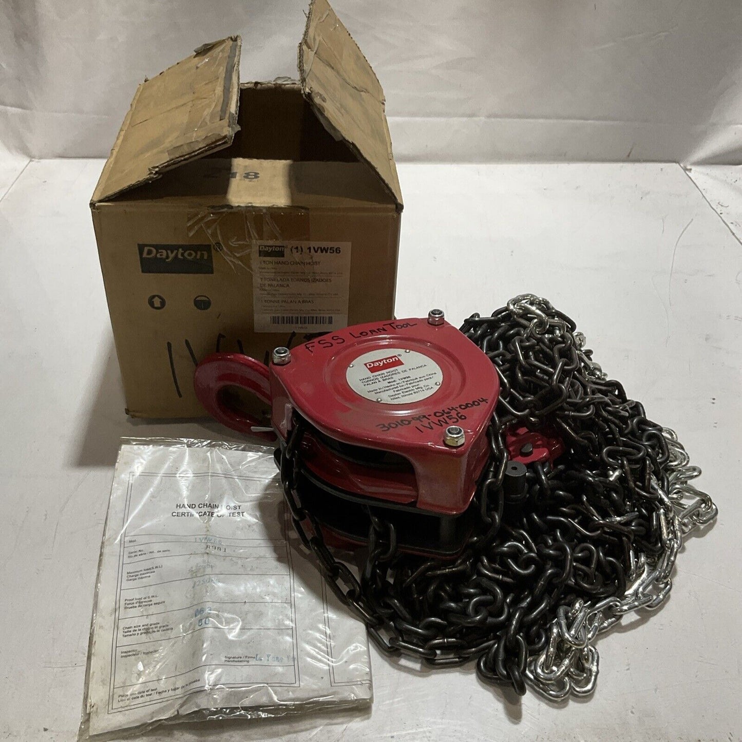 DAYTON  1VW56  1TON MANUAL  HAND CHAIN HOIST  U3S