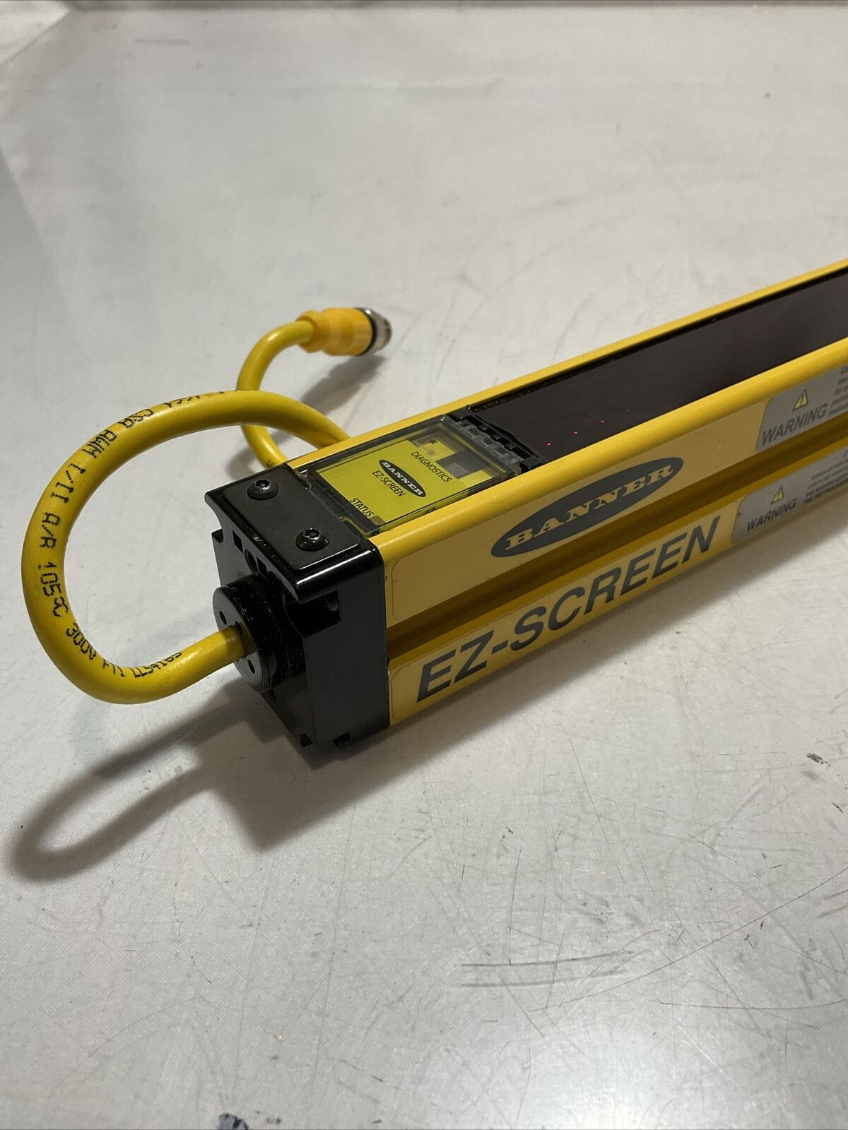 BANNER  SLSE14-900P8  EZ-SCREEN SFETRY  LIGTH  CURTAIN  U3S