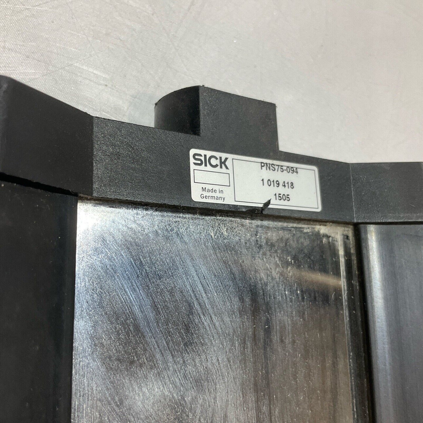 SICK  PNS75-094  REFLECTOR MIRROR SUPPLY U3S