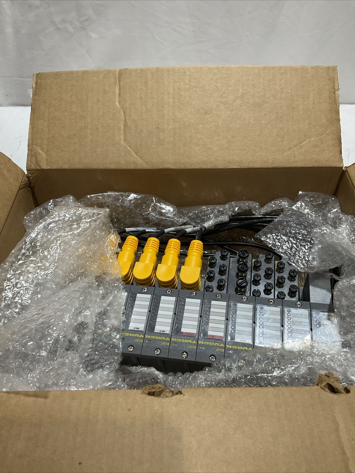 TURCK 165K100 BL67 TW-CO 8DI-P 8DO-0,5A-P BL67-B-4M12-P CANOPEN ASSEMBLY U3S